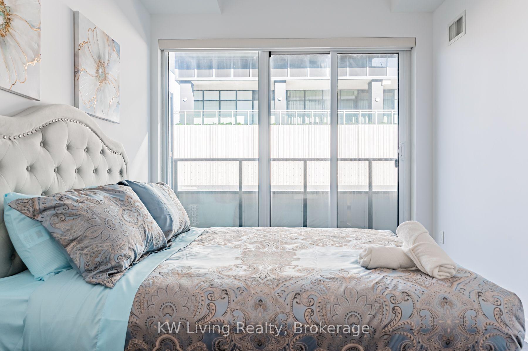 30 Shore Breeze Drive 226 #226, Toronto — Condo for lease, photo 1