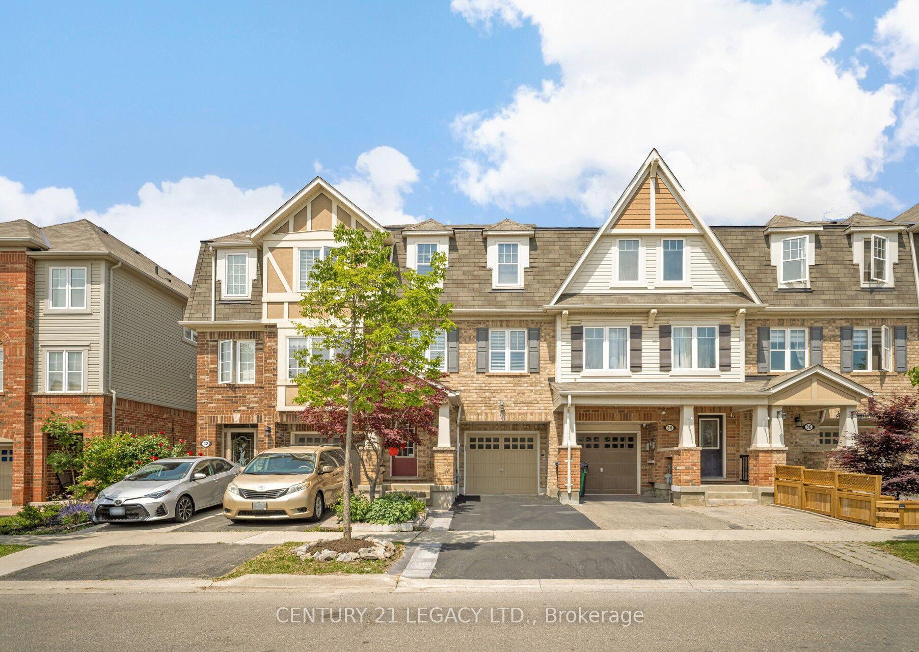 40 Donomore Drive, Brampton — Townhouse for sale, photo 1