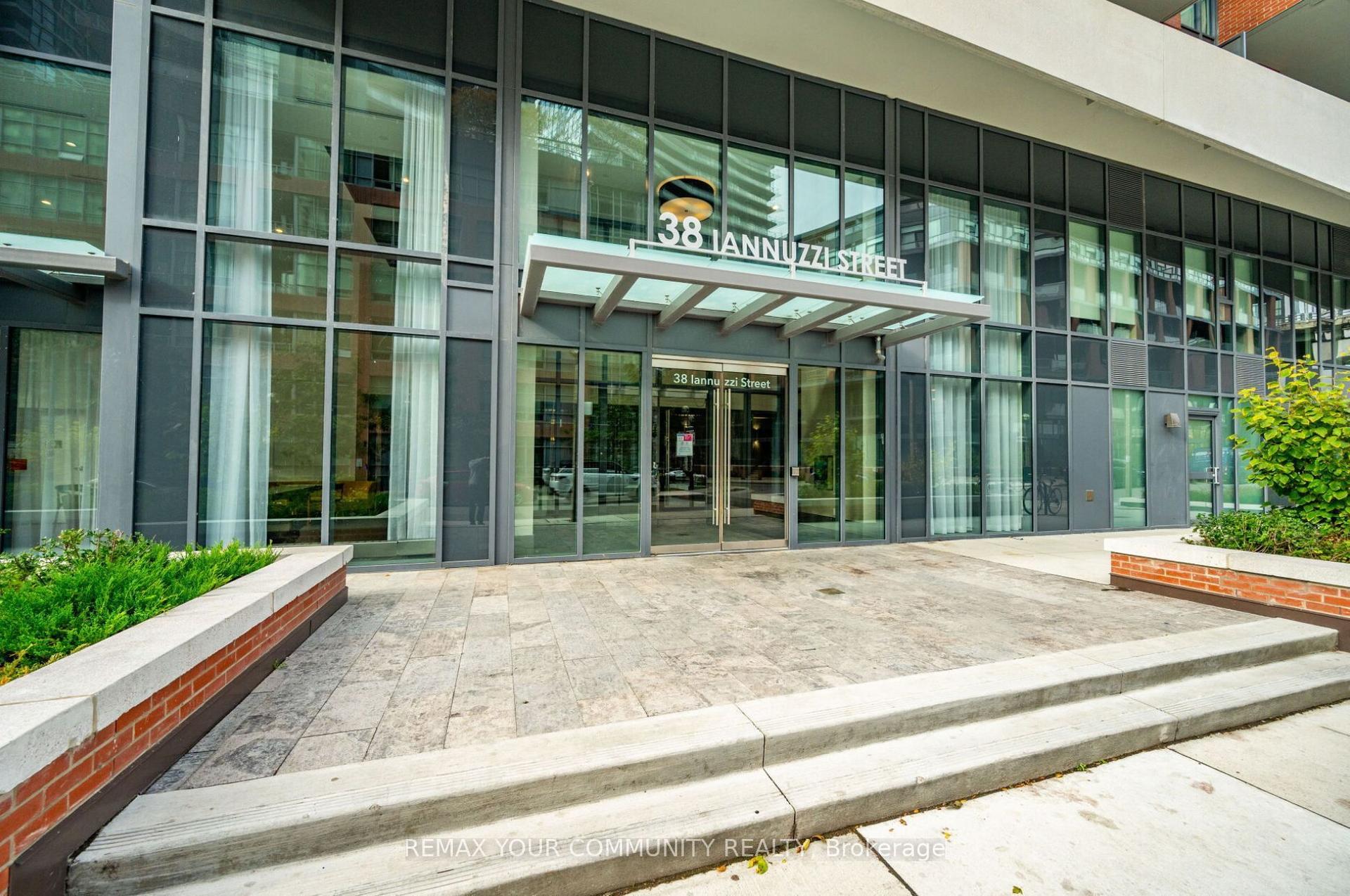 38 Iannuzzi Street 2003 #2003, Toronto — Condo for lease, photo 1