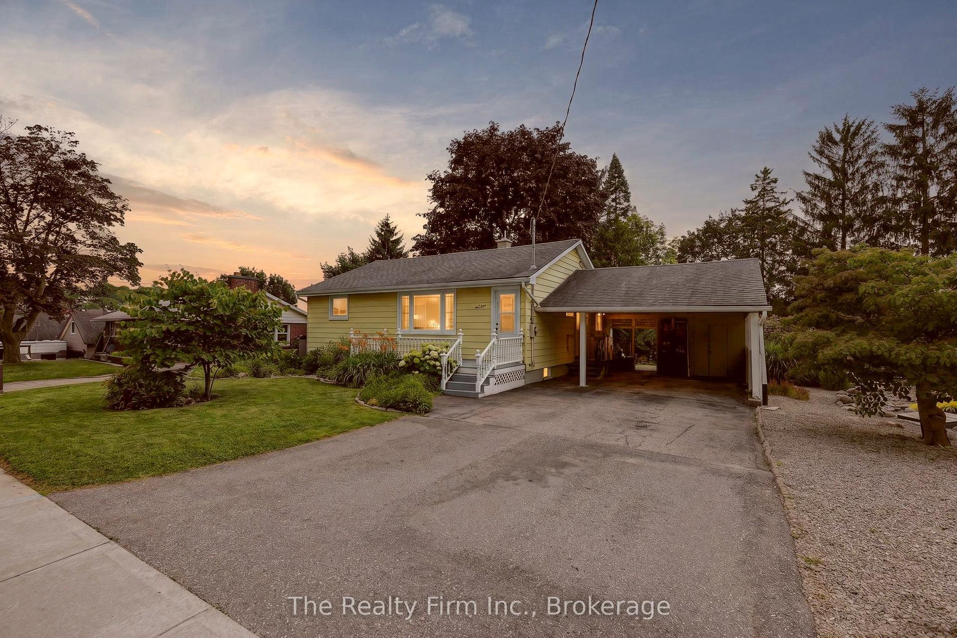 205 George Street — photo 1