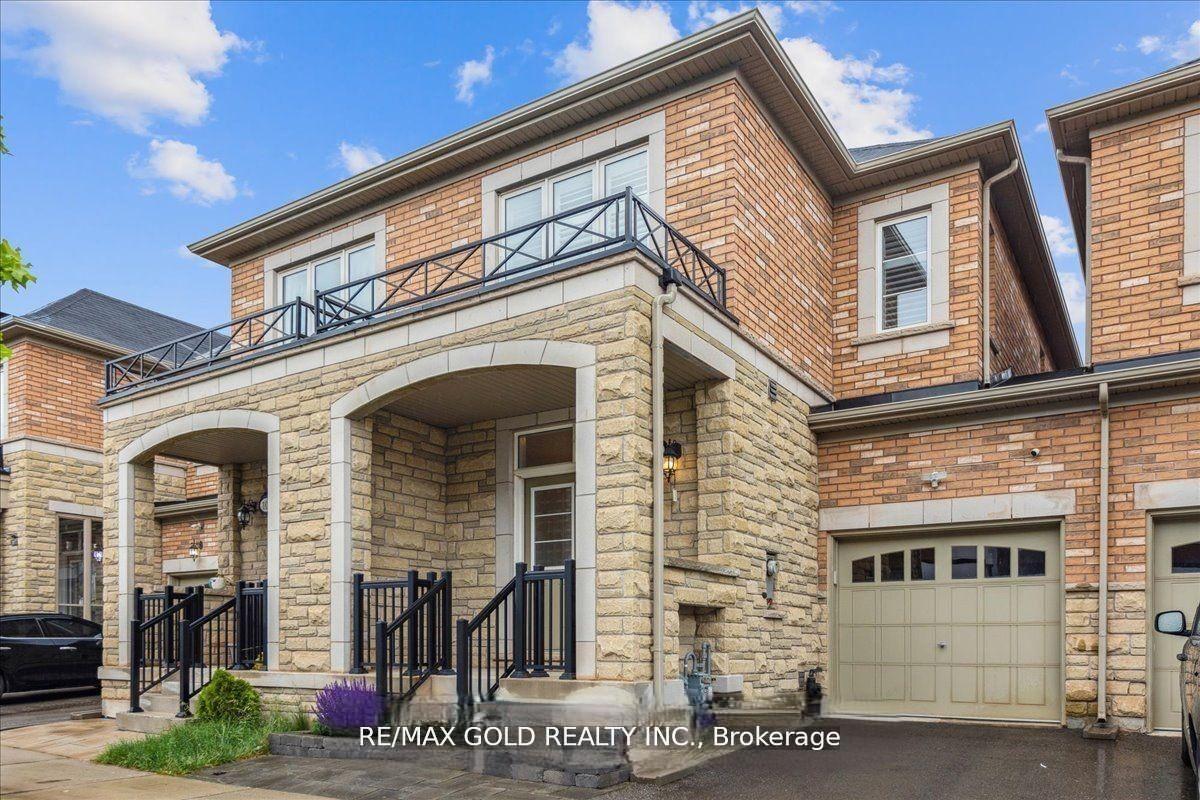 111 Huguenot Road — photo 1