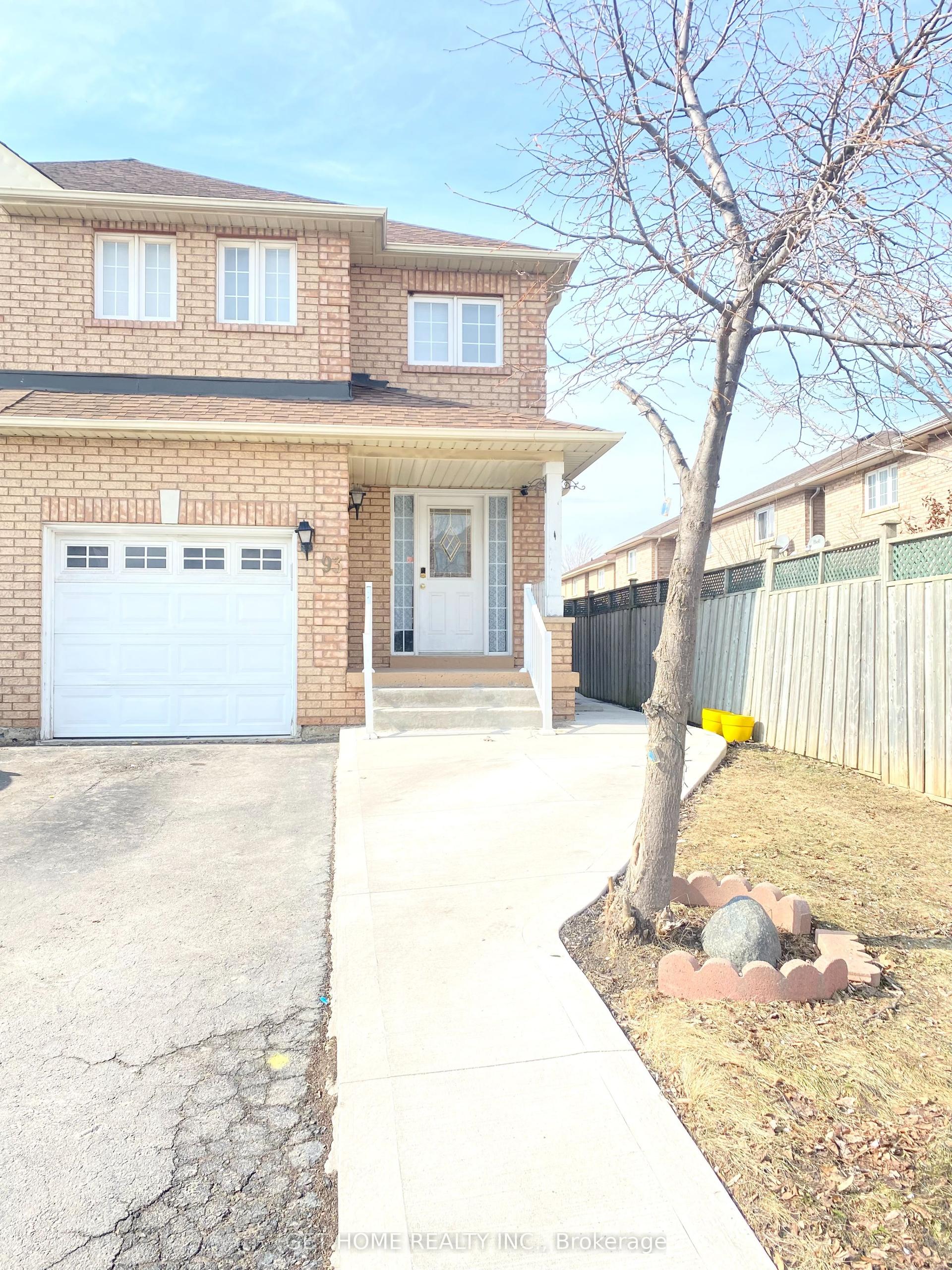93 Tessler Crescent, Brampton — Semi-Detached for sale, photo 1