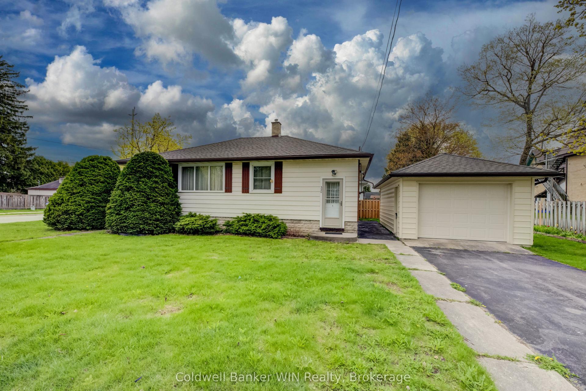 320 Waterloo Street — photo 1
