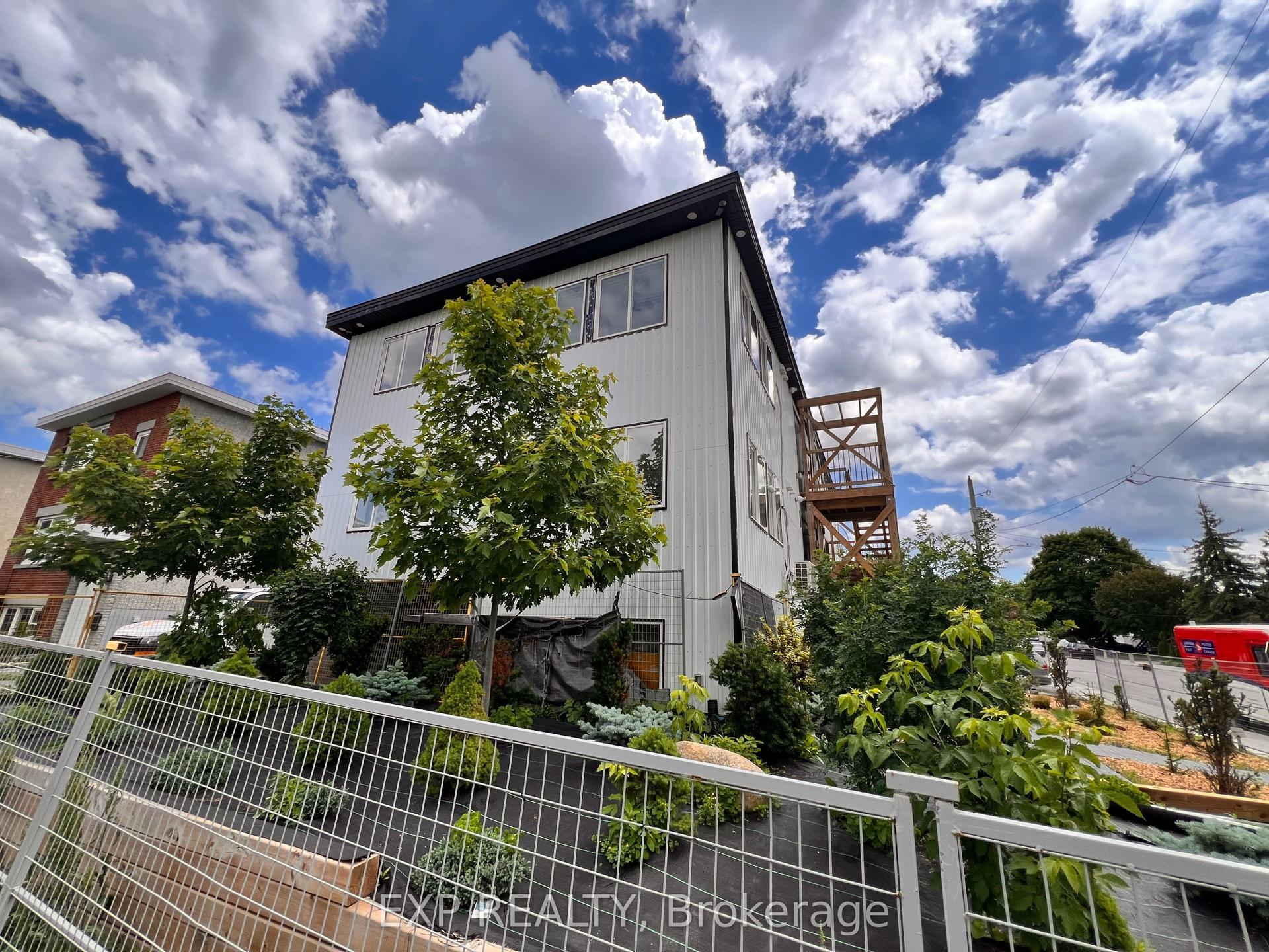 204 Ste Monique Street 6 #6, Vanier and Kingsview Park — Multiplex for lease, photo 1