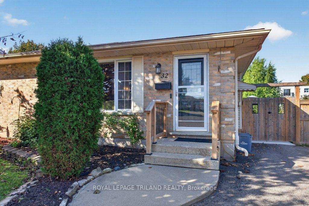32 Sanders Court, St. Thomas — Semi-Detached for sale, photo 1