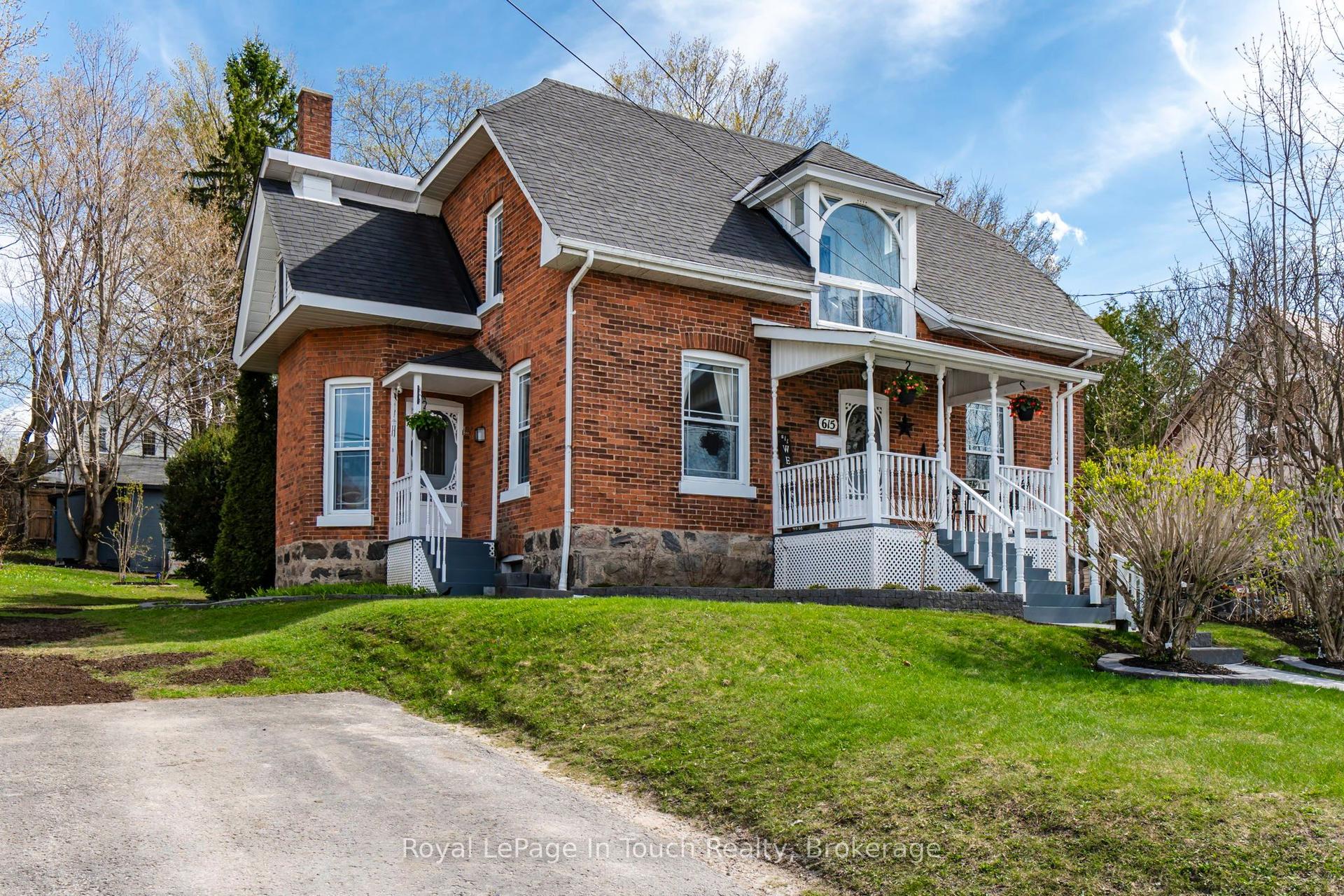 615 Bay Street — photo 1