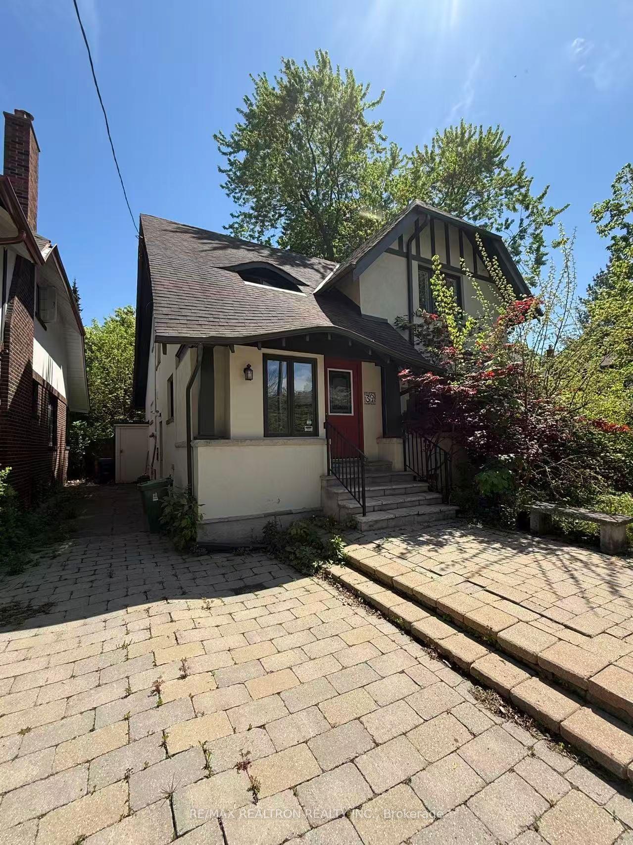 39 Austin Terrace — photo 1