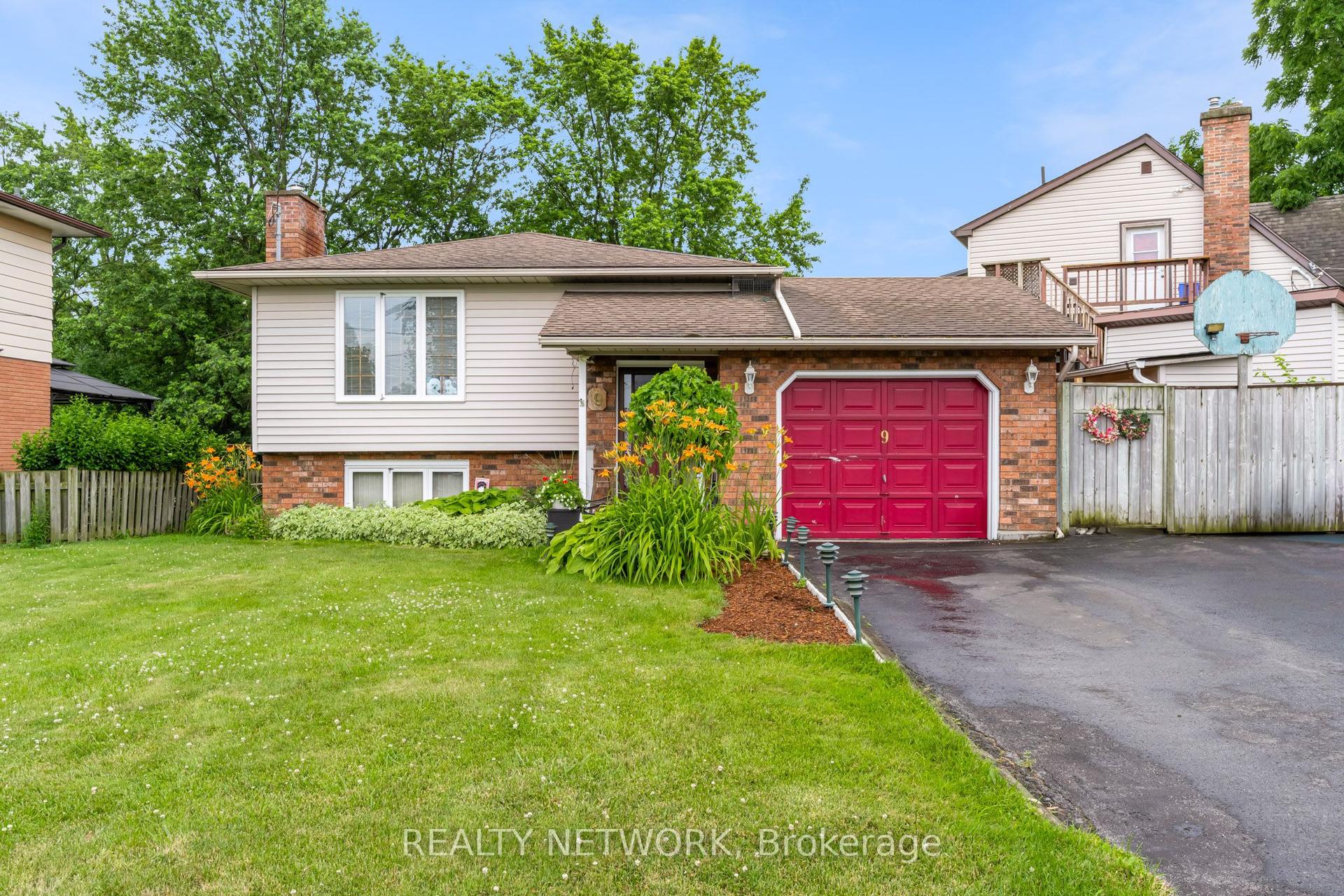 9 Valley Road — photo 1