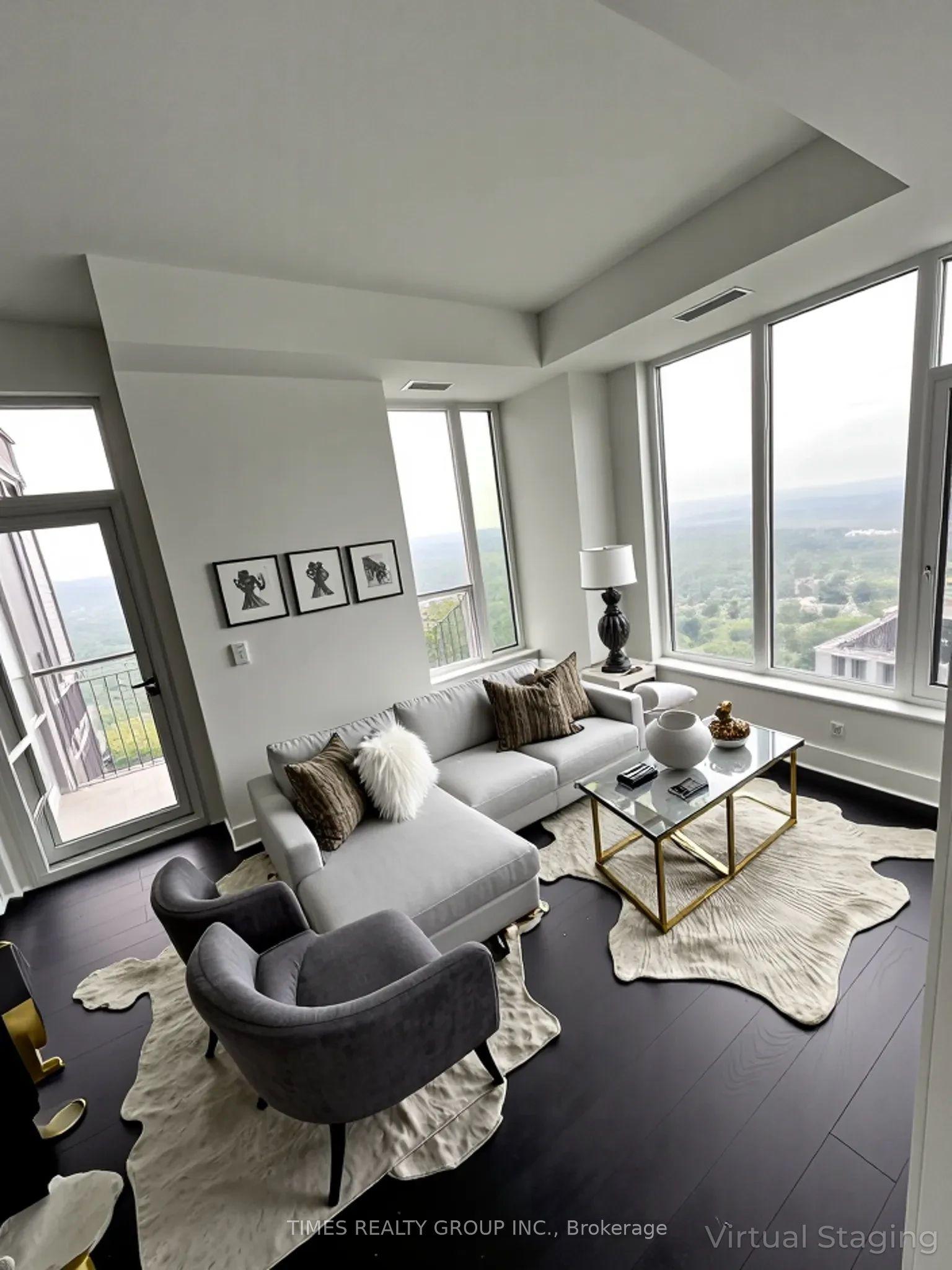 11 Yorkville Avenue 5804 #5804 — photo 1