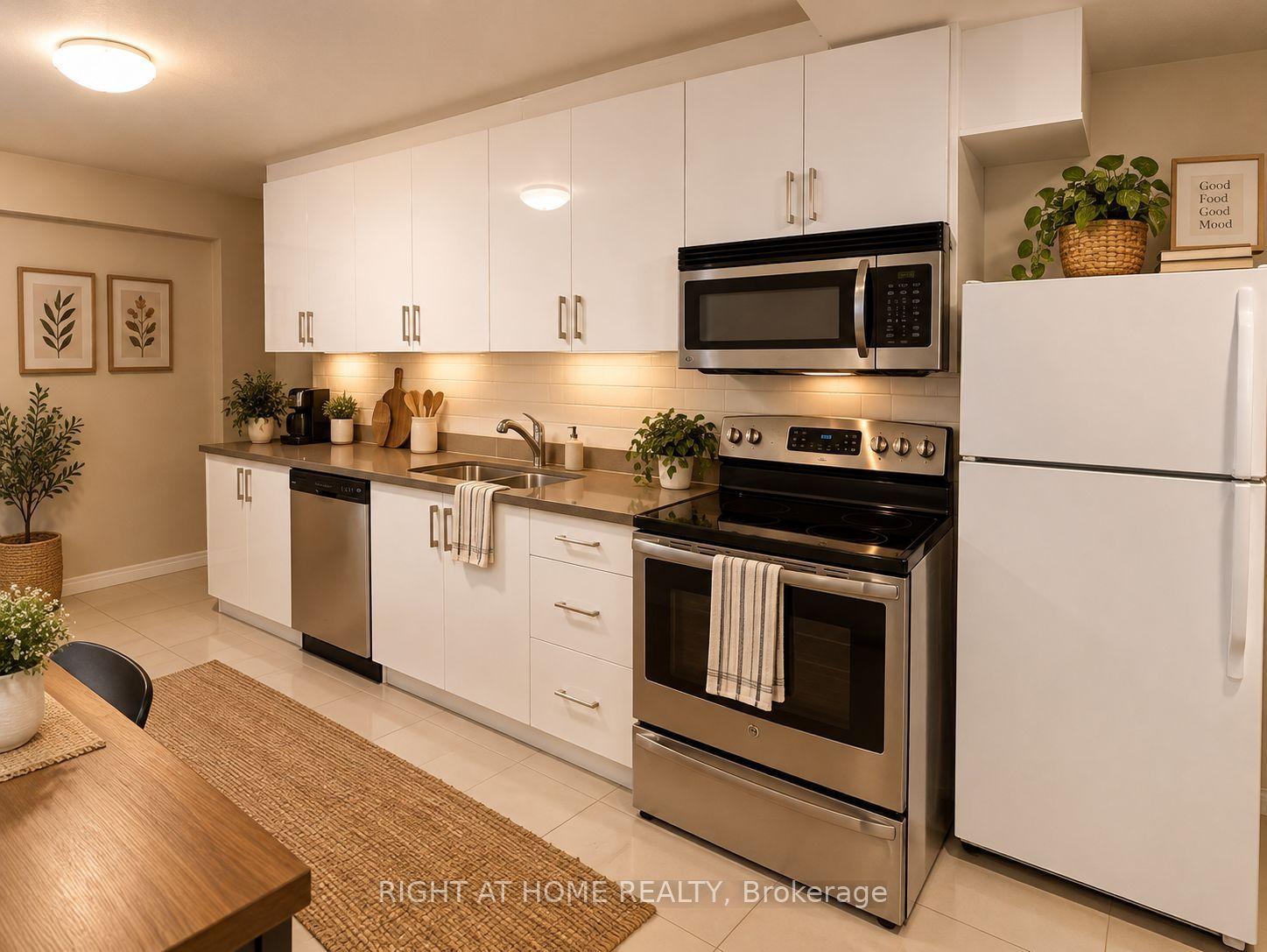 332 Salem Avenue A #A, Toronto — Multiplex for lease, photo 1