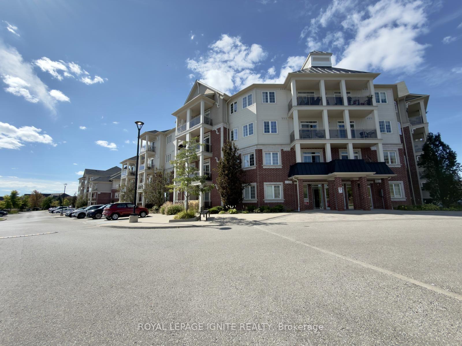 80 Aspen Springs Drive 226 #226, Clarington — Condo for lease, photo 1