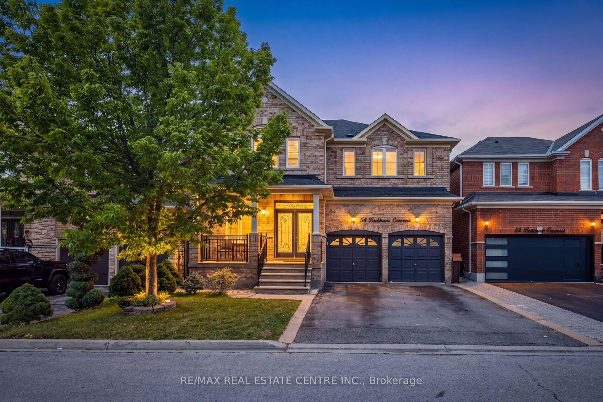 54 Lockburn Crescent, Brampton — Detached for sale, photo 1