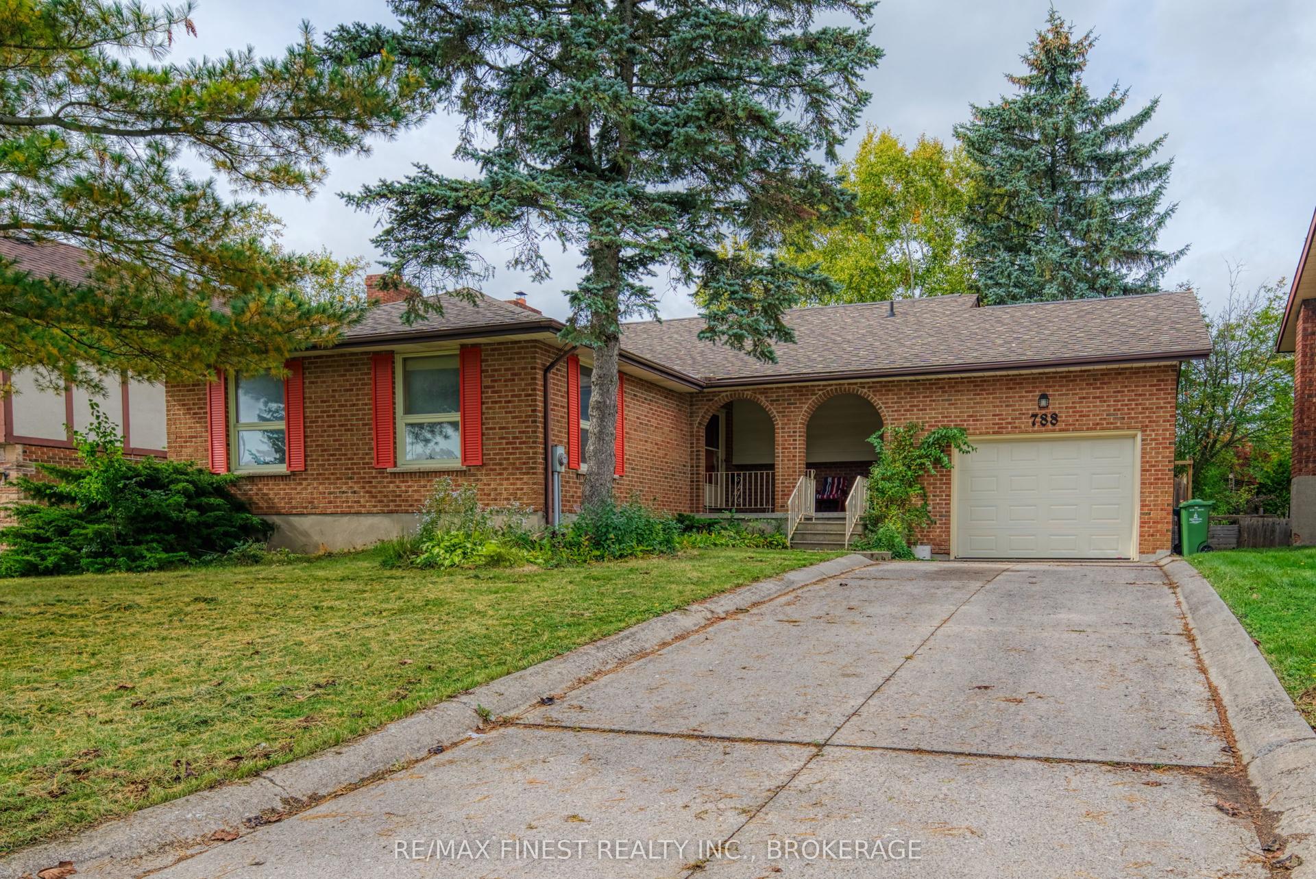 788 Kimberley Street, Kingston — Detached for sale, photo 1