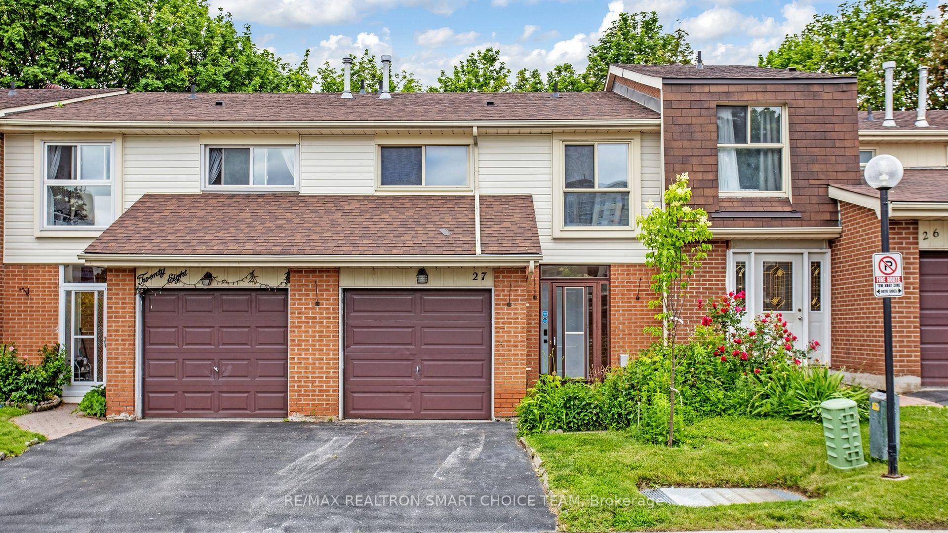 40 Dundalk Drive 27 #27, Toronto — Condo Town for sale, photo 1