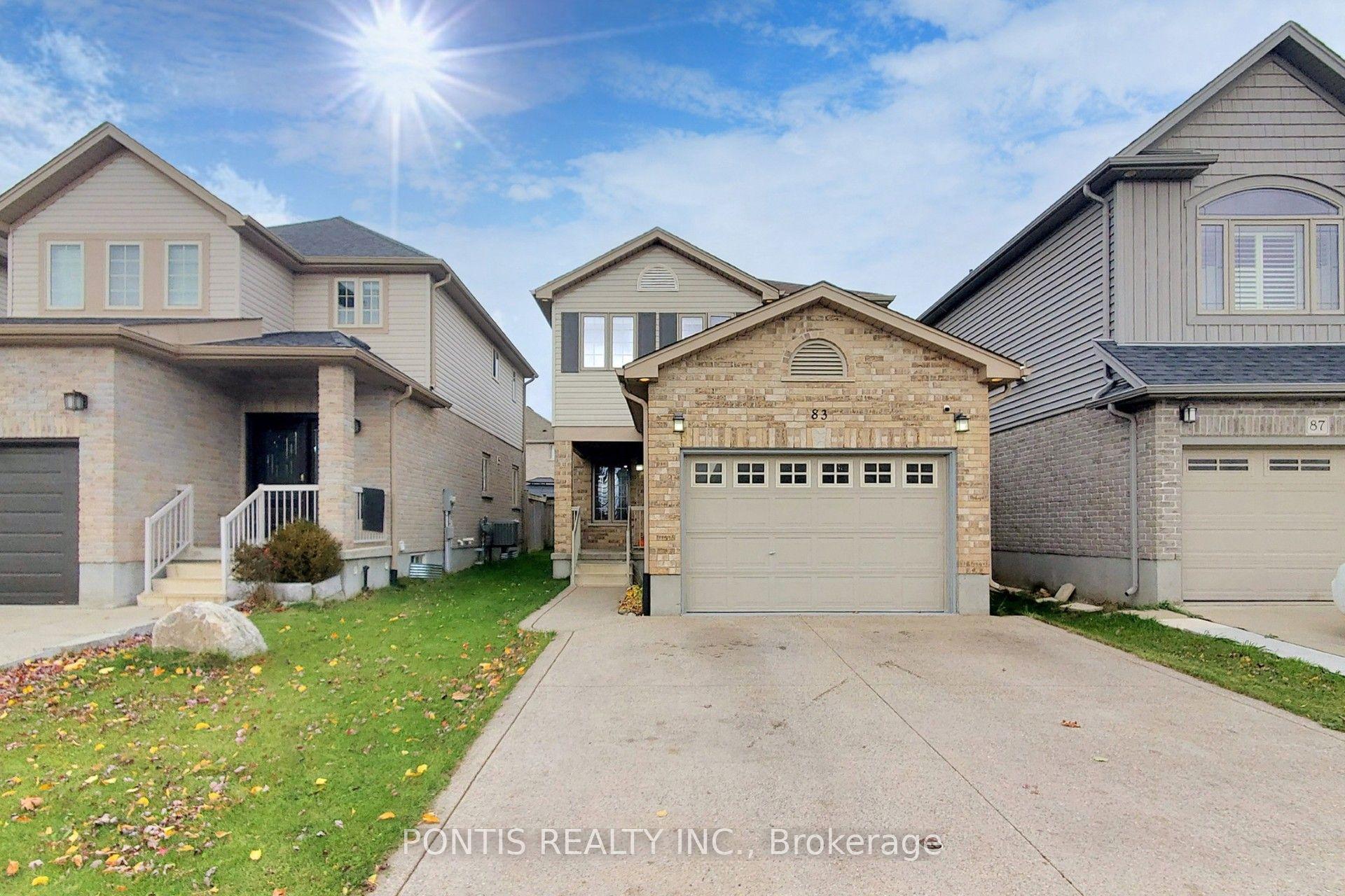 83 Hinrichs Crescent — photo 1