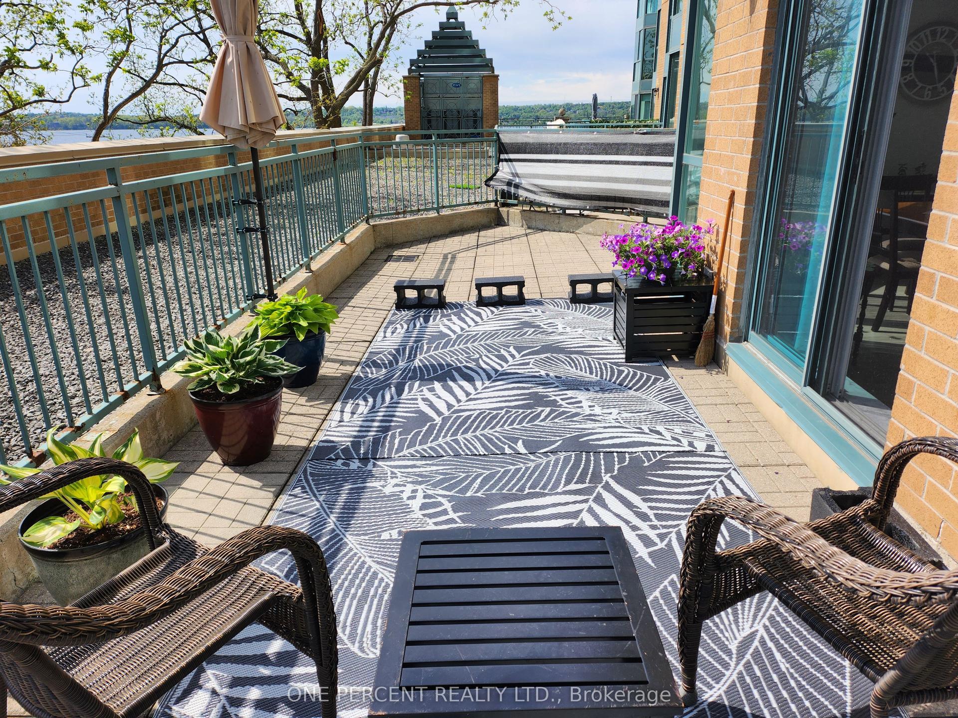 150 Dunlop Street E 311 #311 — photo 1