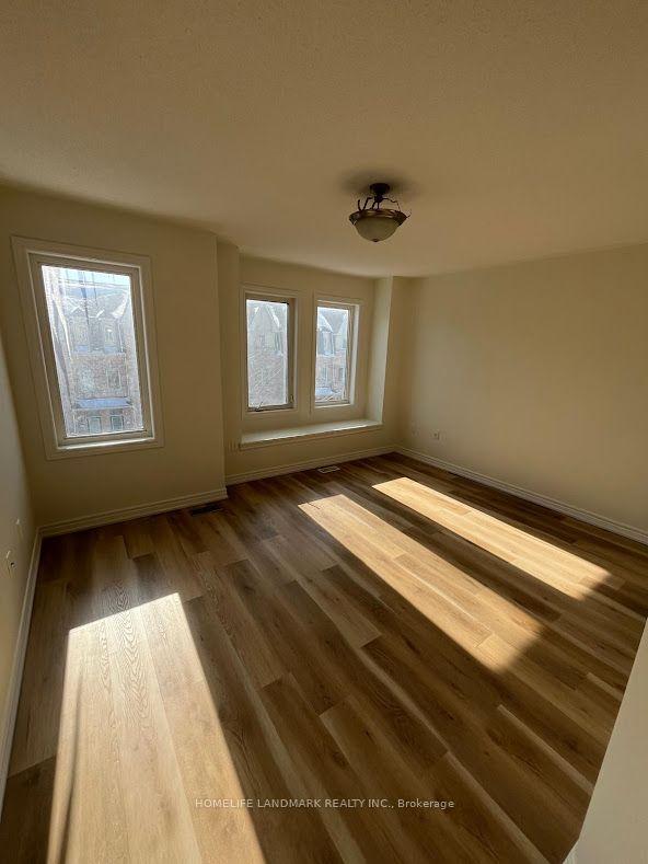 12 kawneer Terrace — photo 1