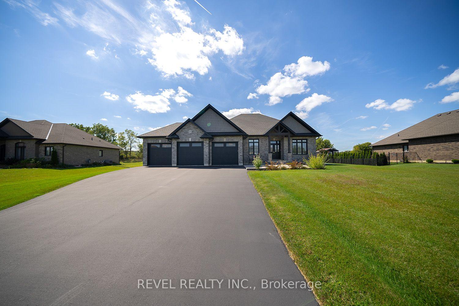 21 Tedley Boulevard, Brantford — Detached for sale, photo 1