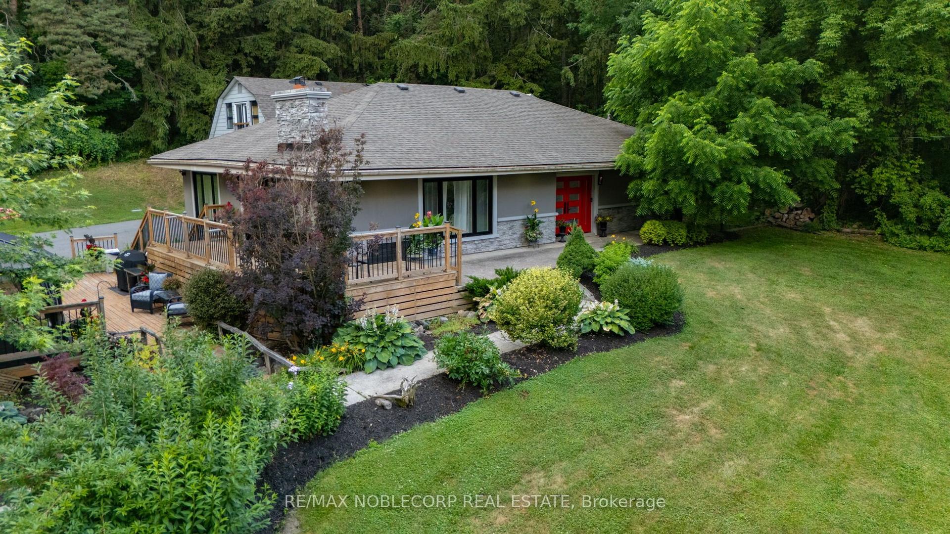 9240 Castlederg Side Road — photo 1