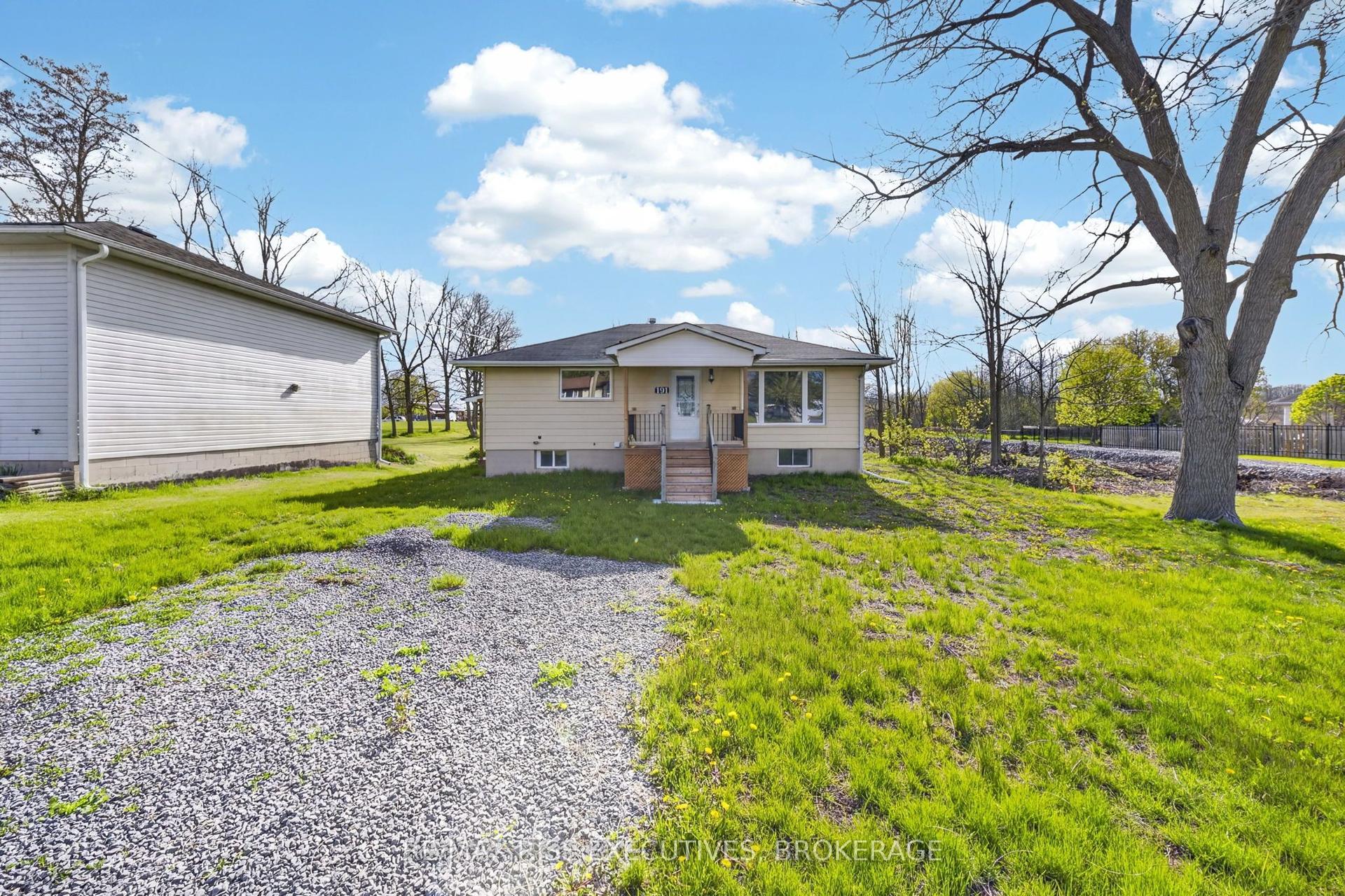 191 Brant Street — photo 1