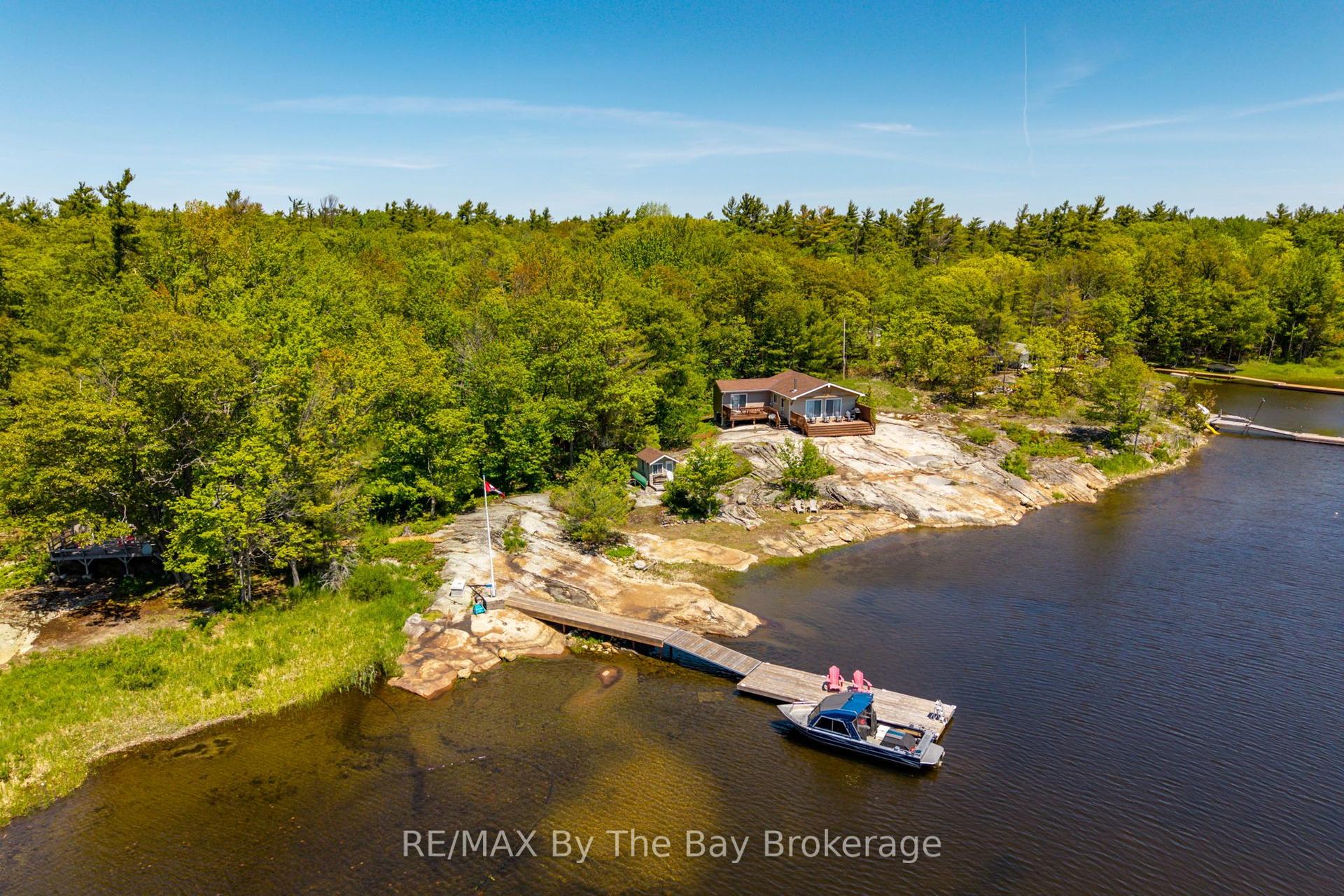 6980 Island 1810/Bone Island — photo 1