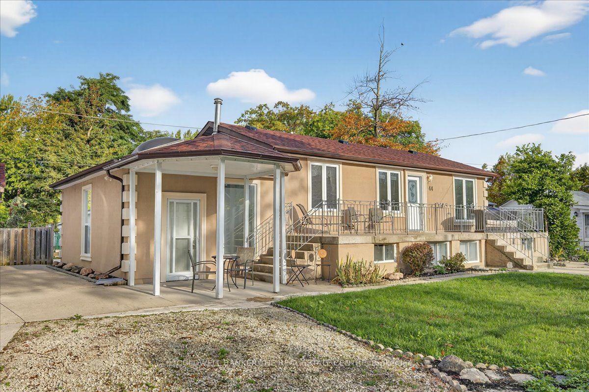 44 Glenwood Drive — photo 1