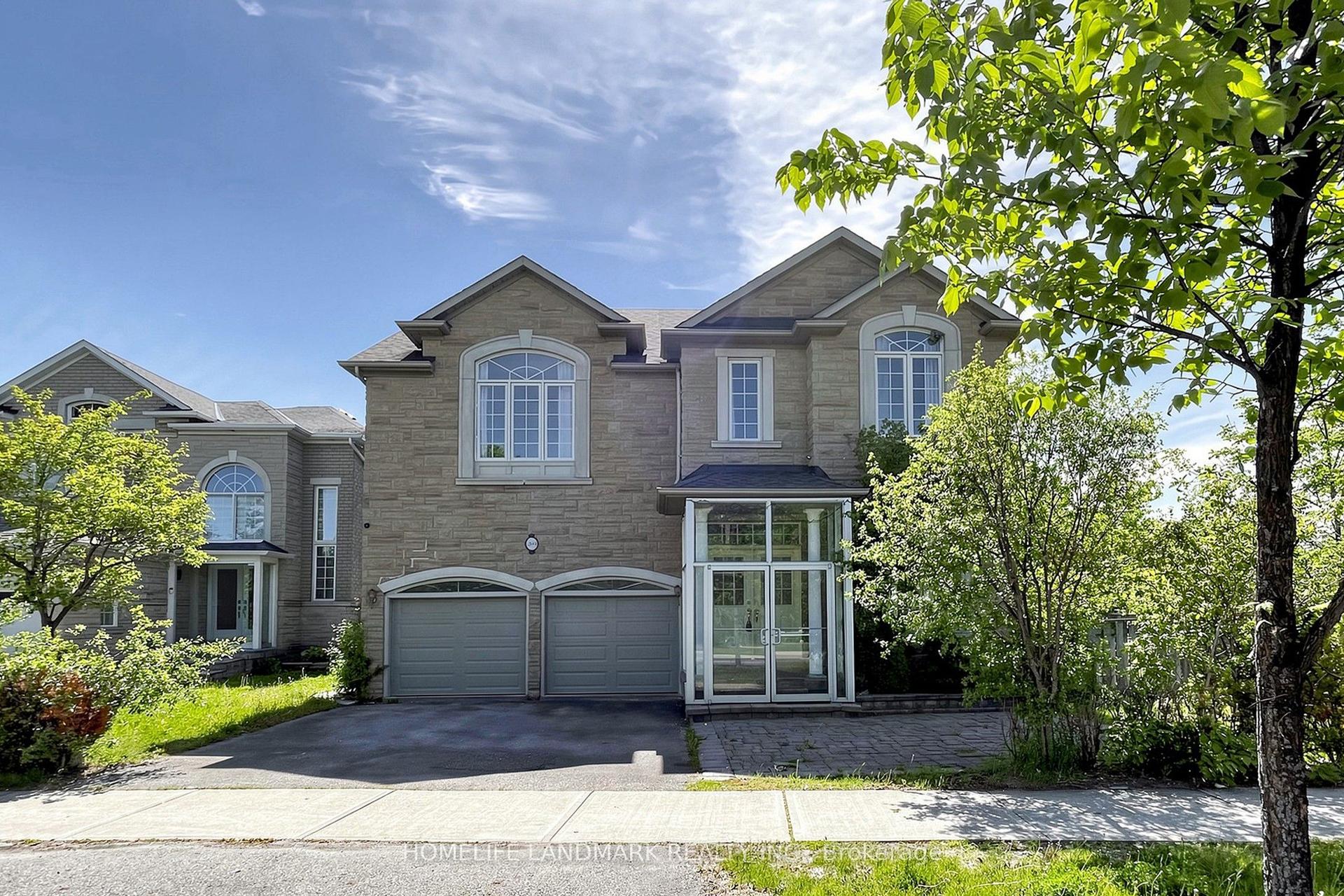 209 Redstone Road, Richmond Hill — Detached for sale, photo 1