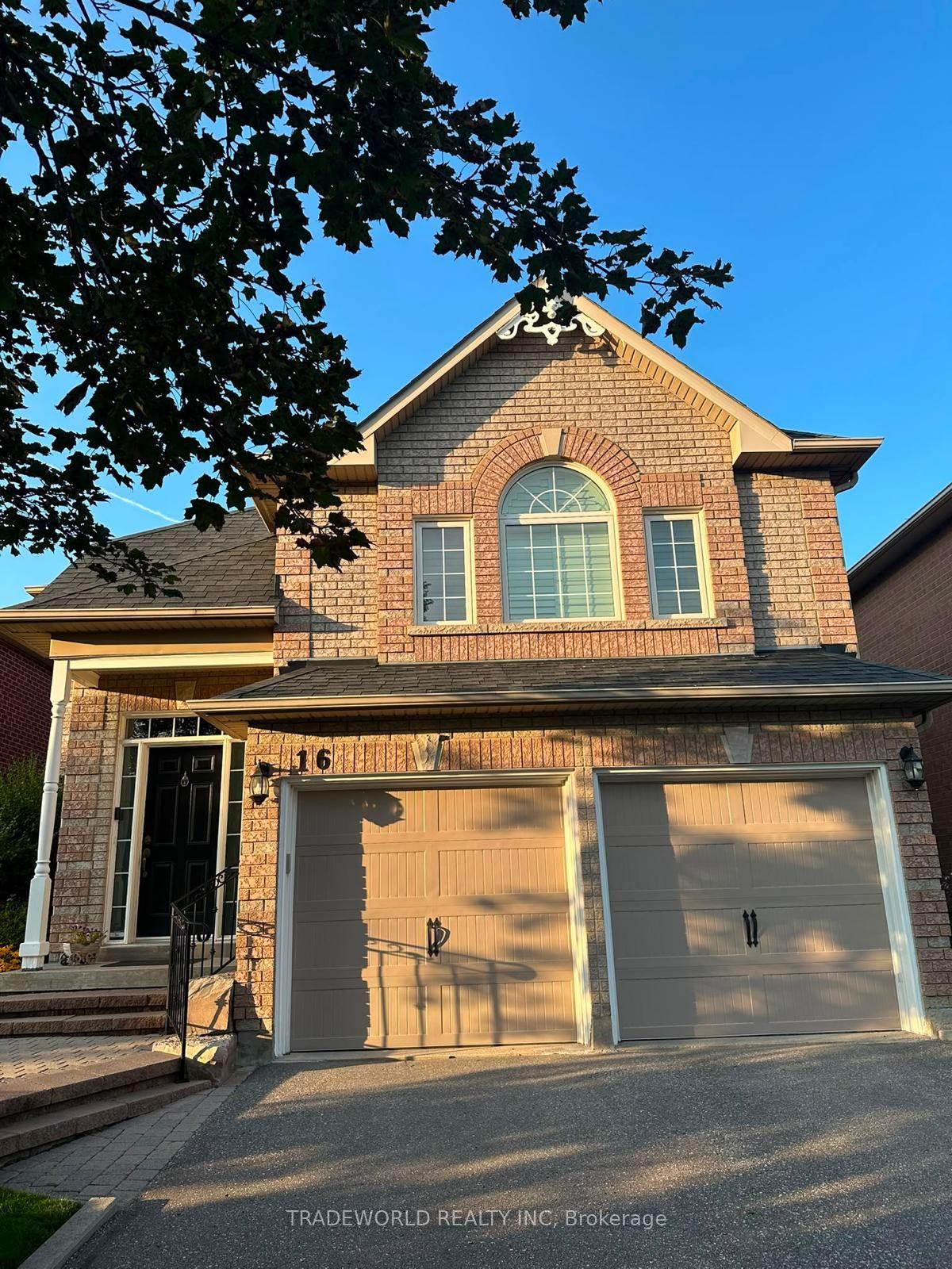 16 Chessman Court, Whitchurch-Stouffville — Detached for sale, photo 1