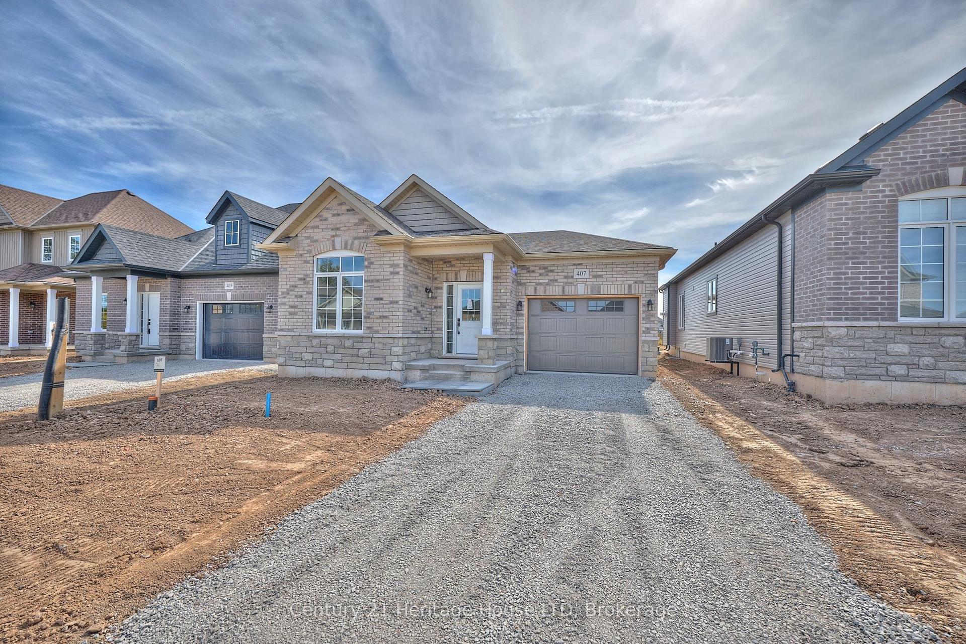 407 Louisa Street — photo 1