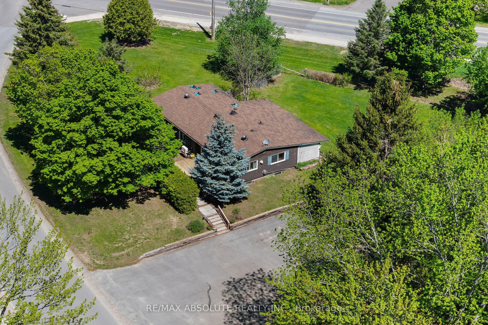 235 Poole Street — photo 1