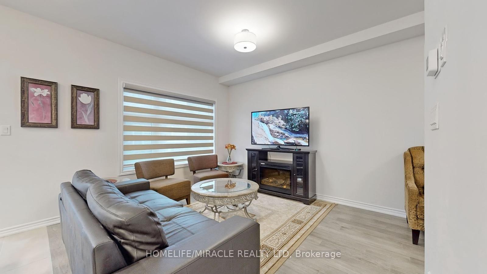 5672 Dorchester Road 26 #26, Niagara Falls — Townhouse for lease, photo 1