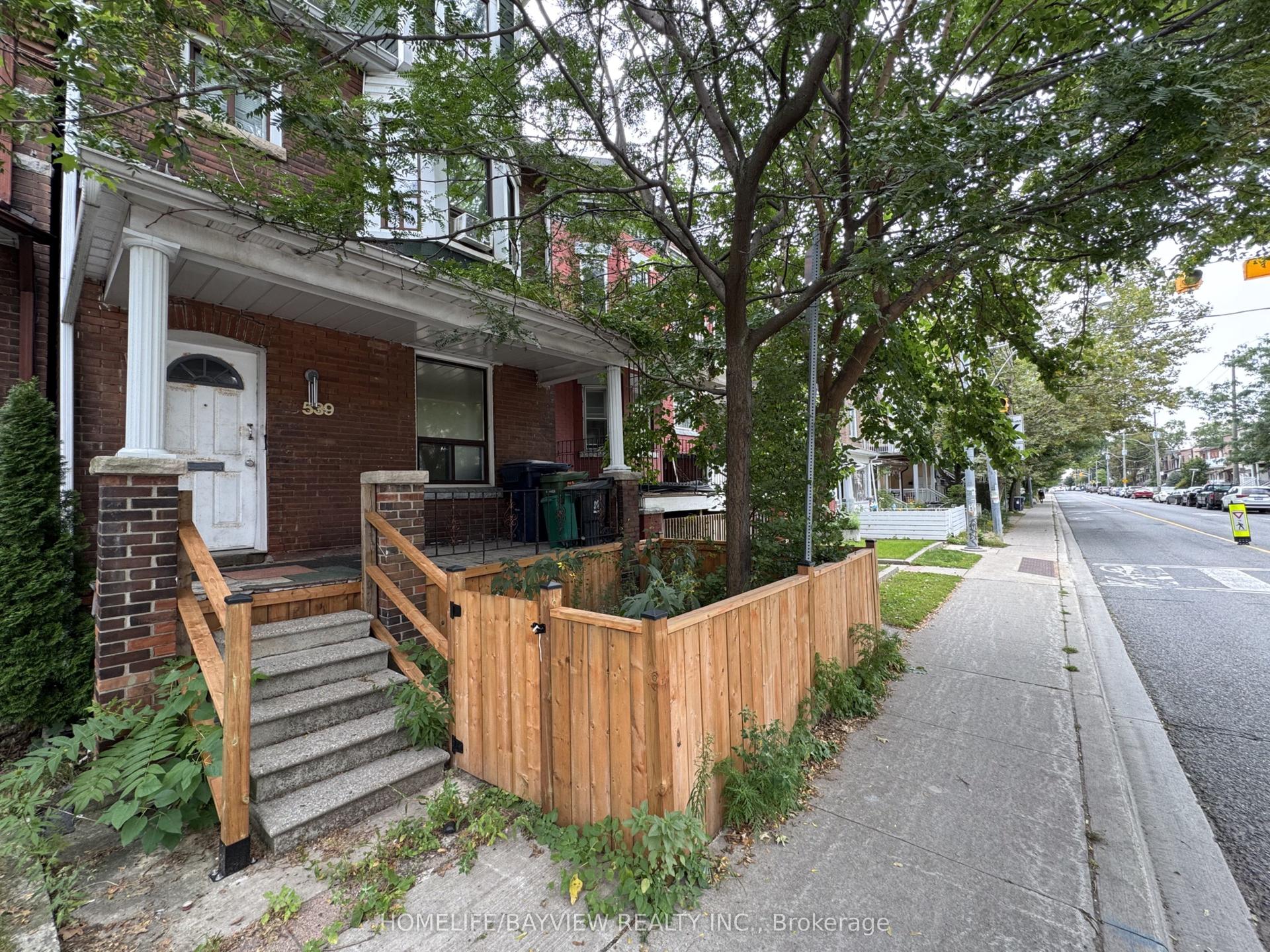 539 Lansdowne Avenue, Toronto — Detached for sale, photo 1