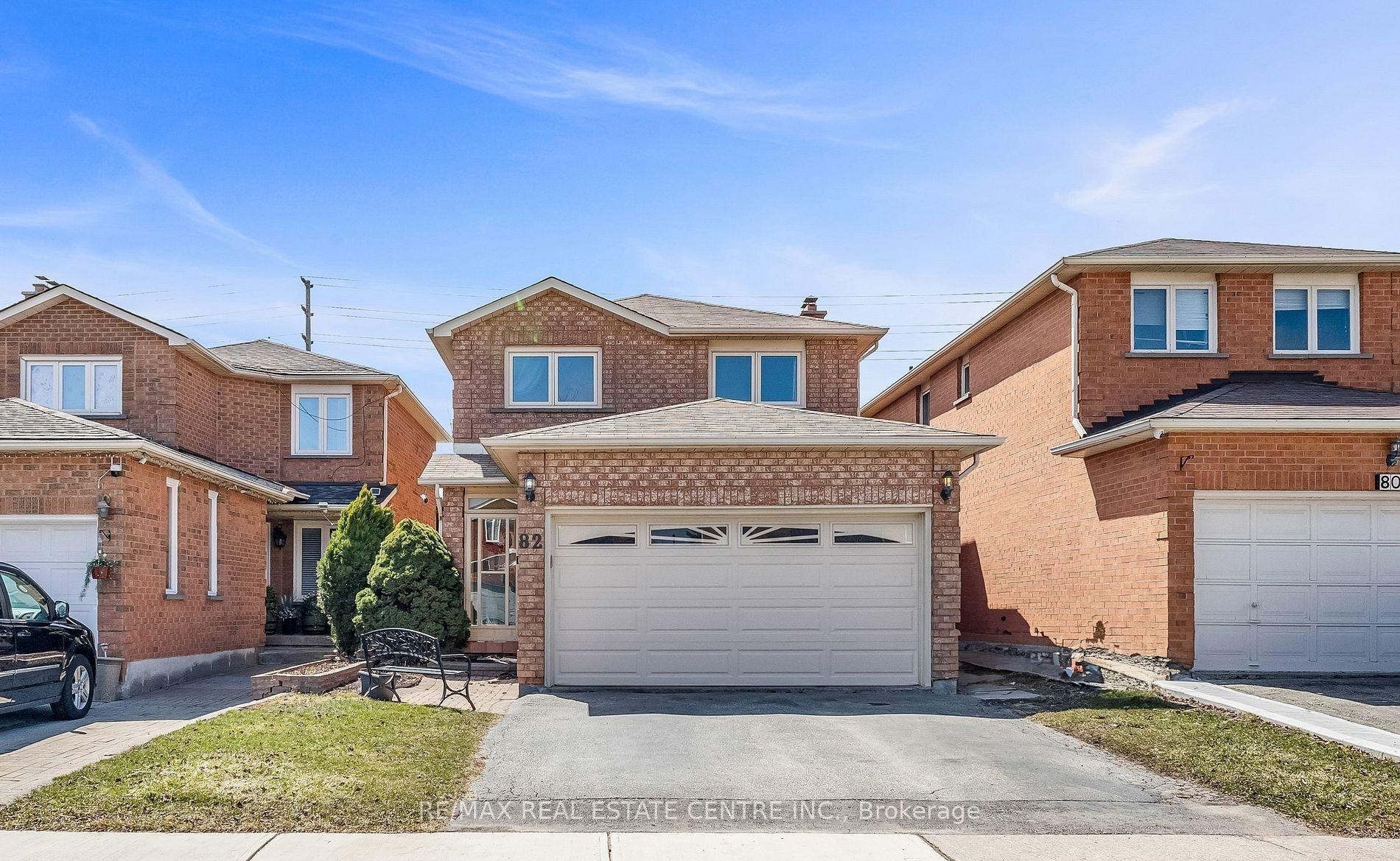 82 Candy Crescent, Brampton — Detached for sale, photo 1