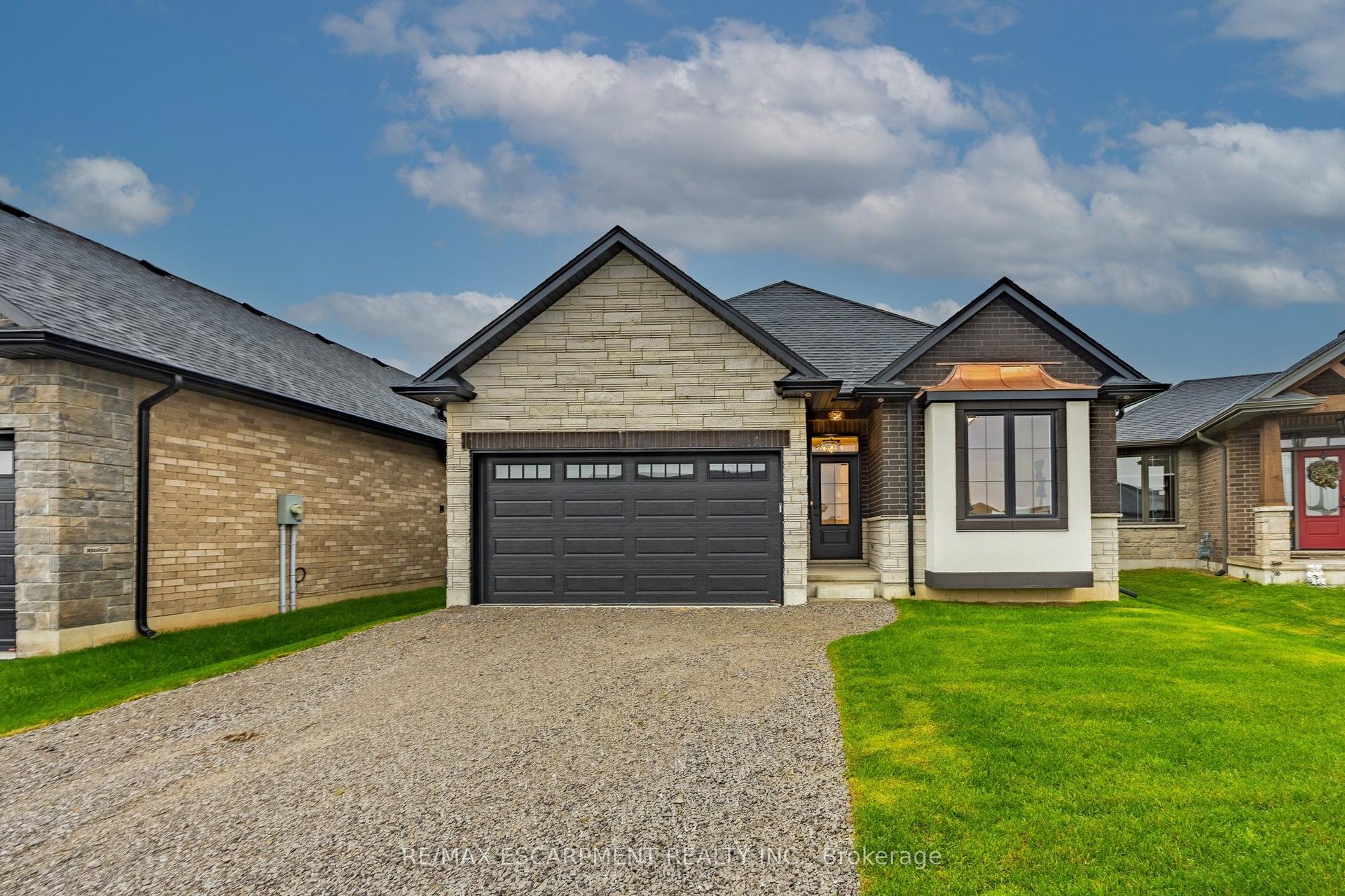 88 Craddock Boulevard, Haldimand — Detached for sale, photo 1