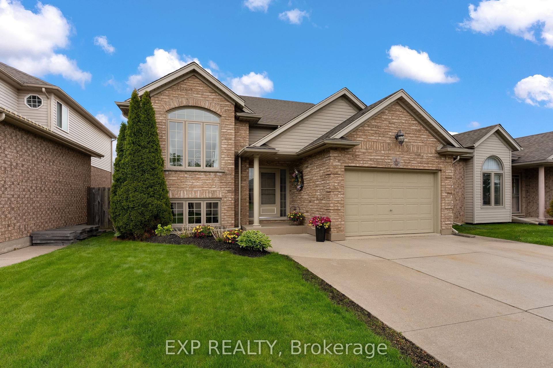 7032 Kelly Drive — photo 1
