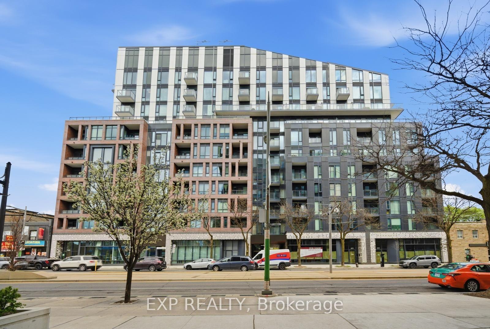 1808 St Clair Avenue W 804 #804 — photo 1