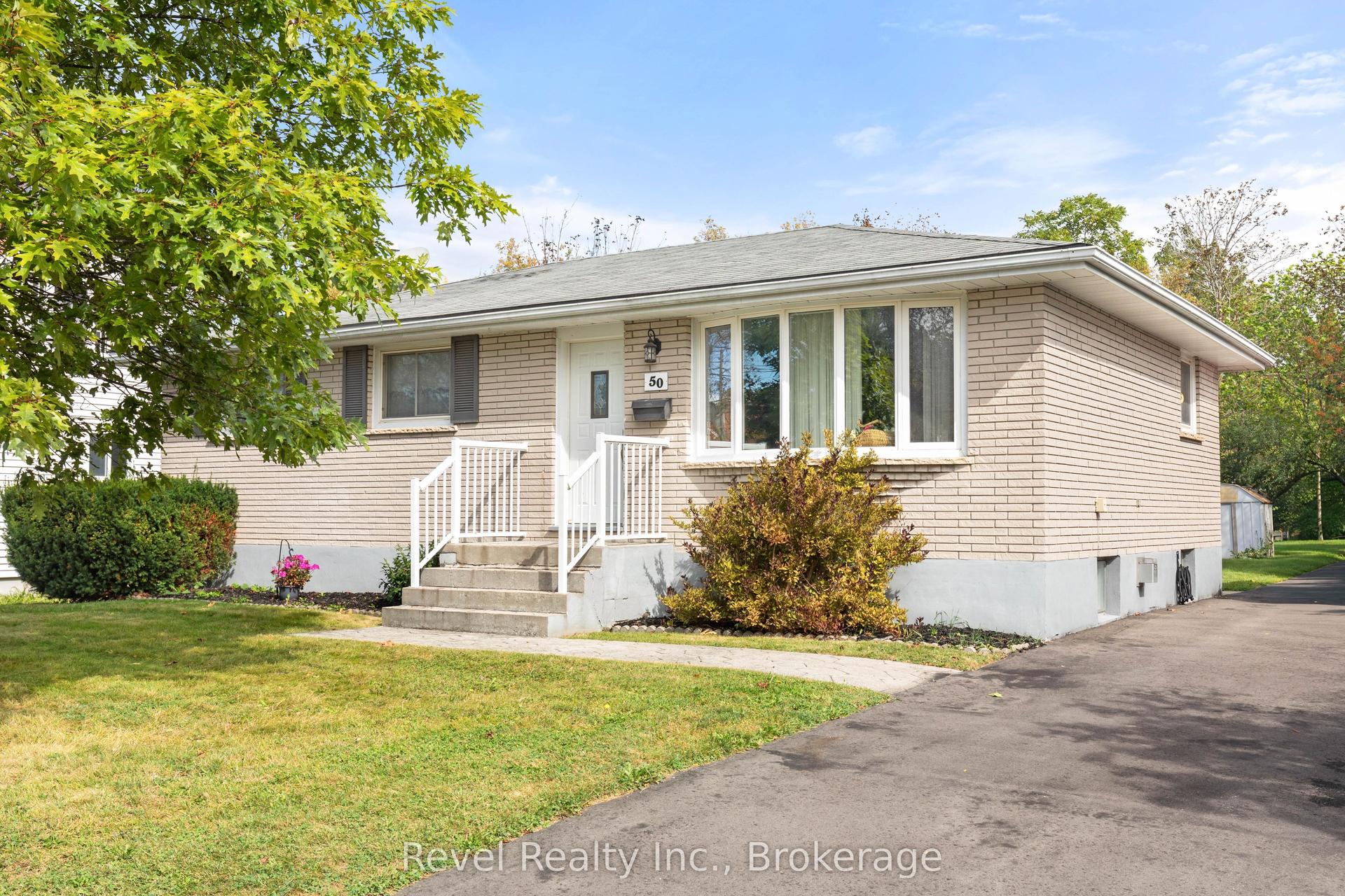 50 St David Street, Kawartha Lakes — Detached for sale, photo 1