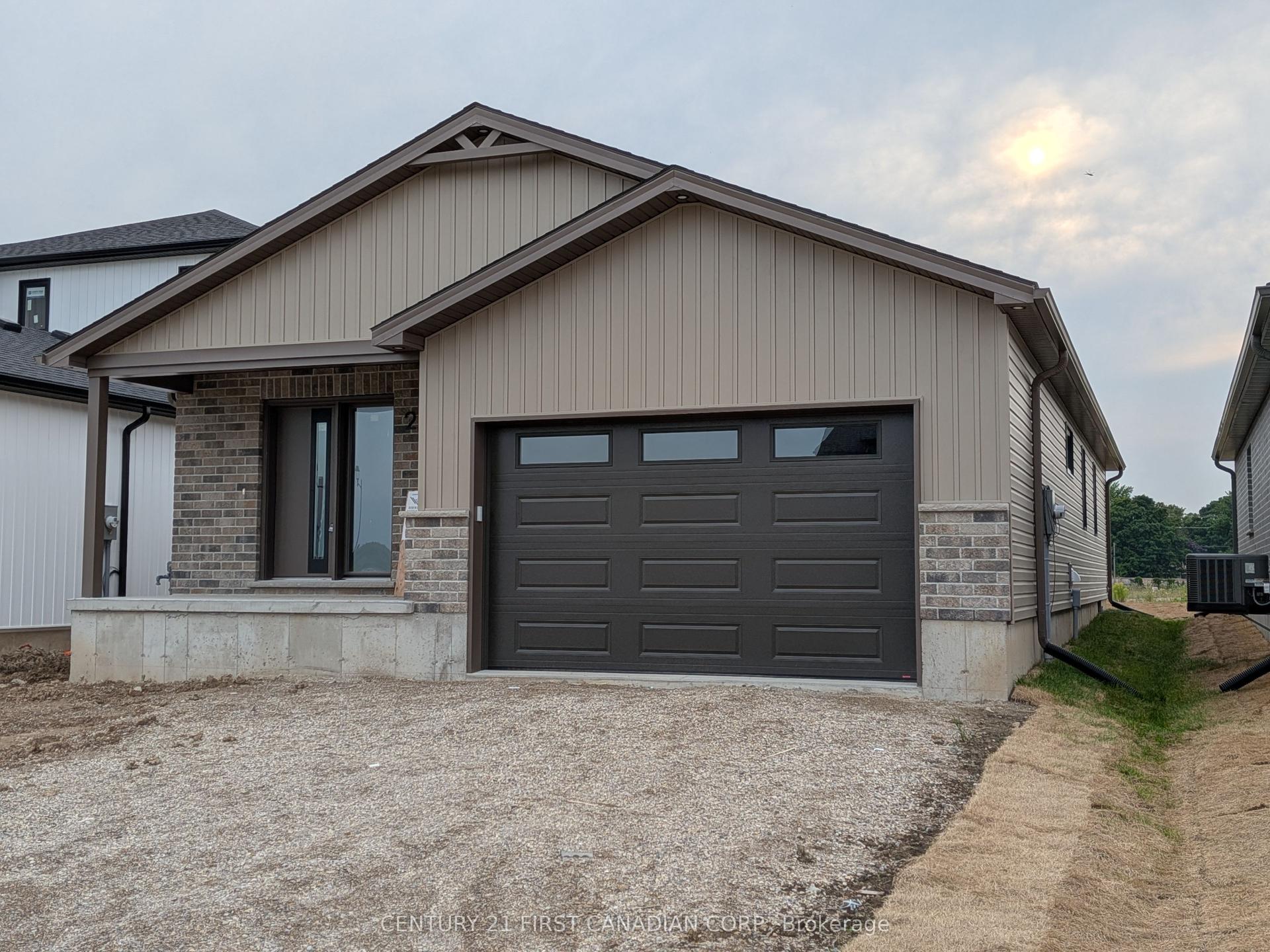 29 Sheldabren Street, North Middlesex — Detached for sale, photo 1