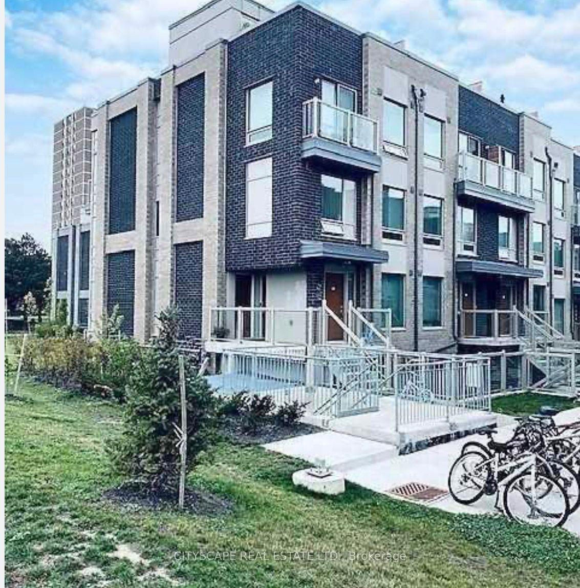 7 Applewood Lane 213 #213, Toronto — Condo Town for sale, photo 1