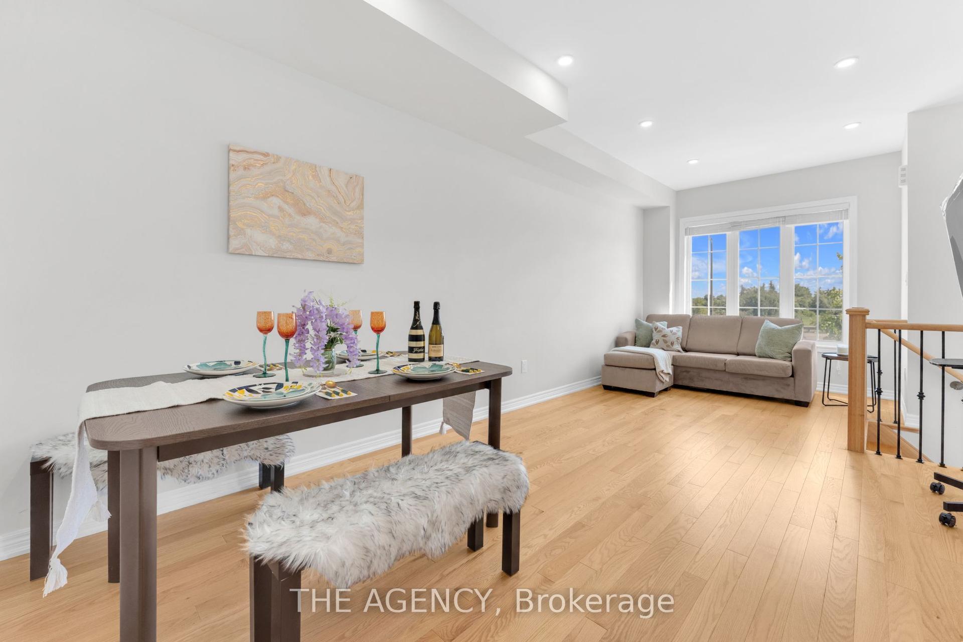 2064 Donald Cousens Parkway, Markham — Townhouse for sale, photo 1