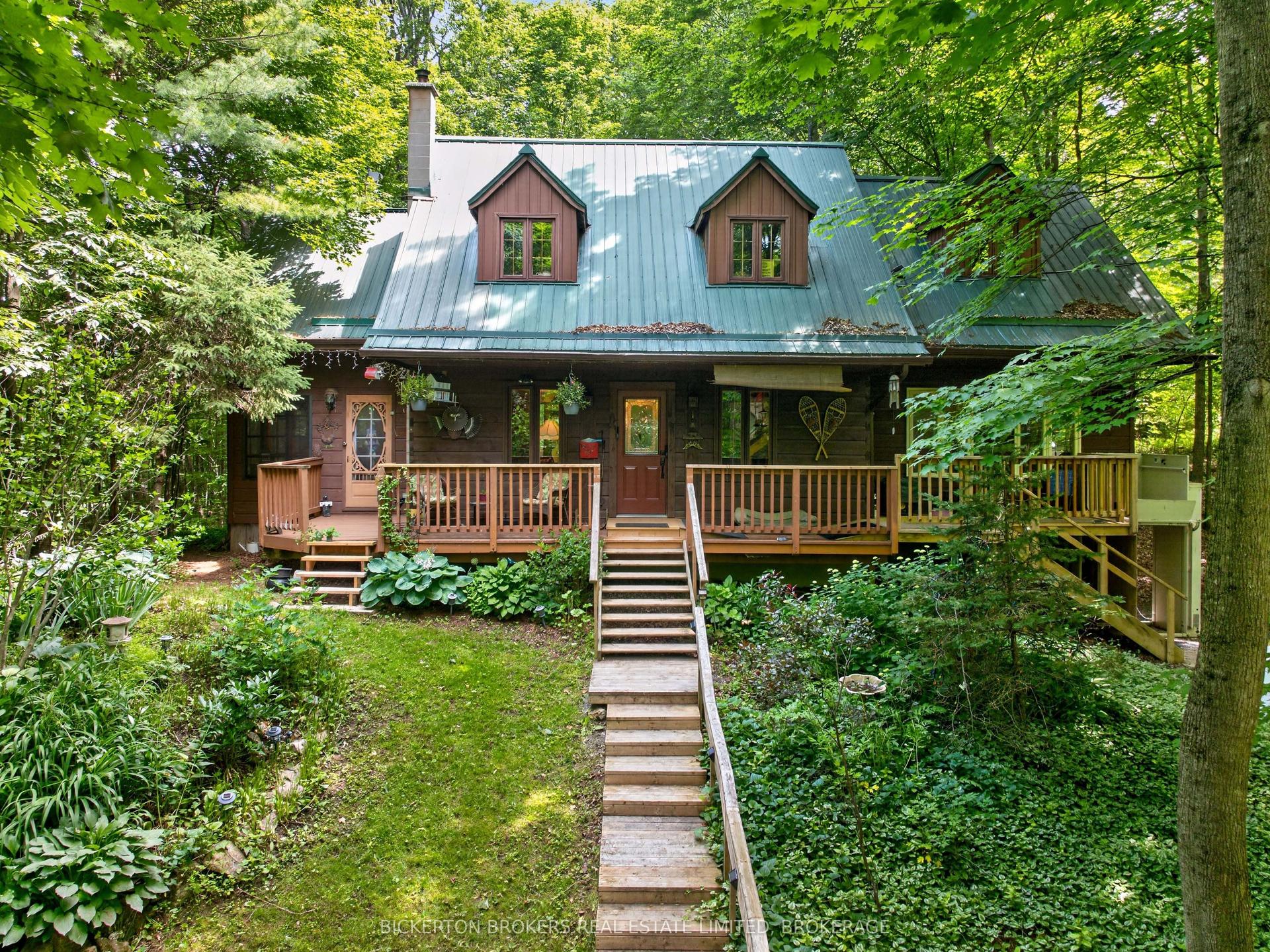 154 Woodvale Road, Leeds and the Thousand Islands — Detached for sale, photo 1