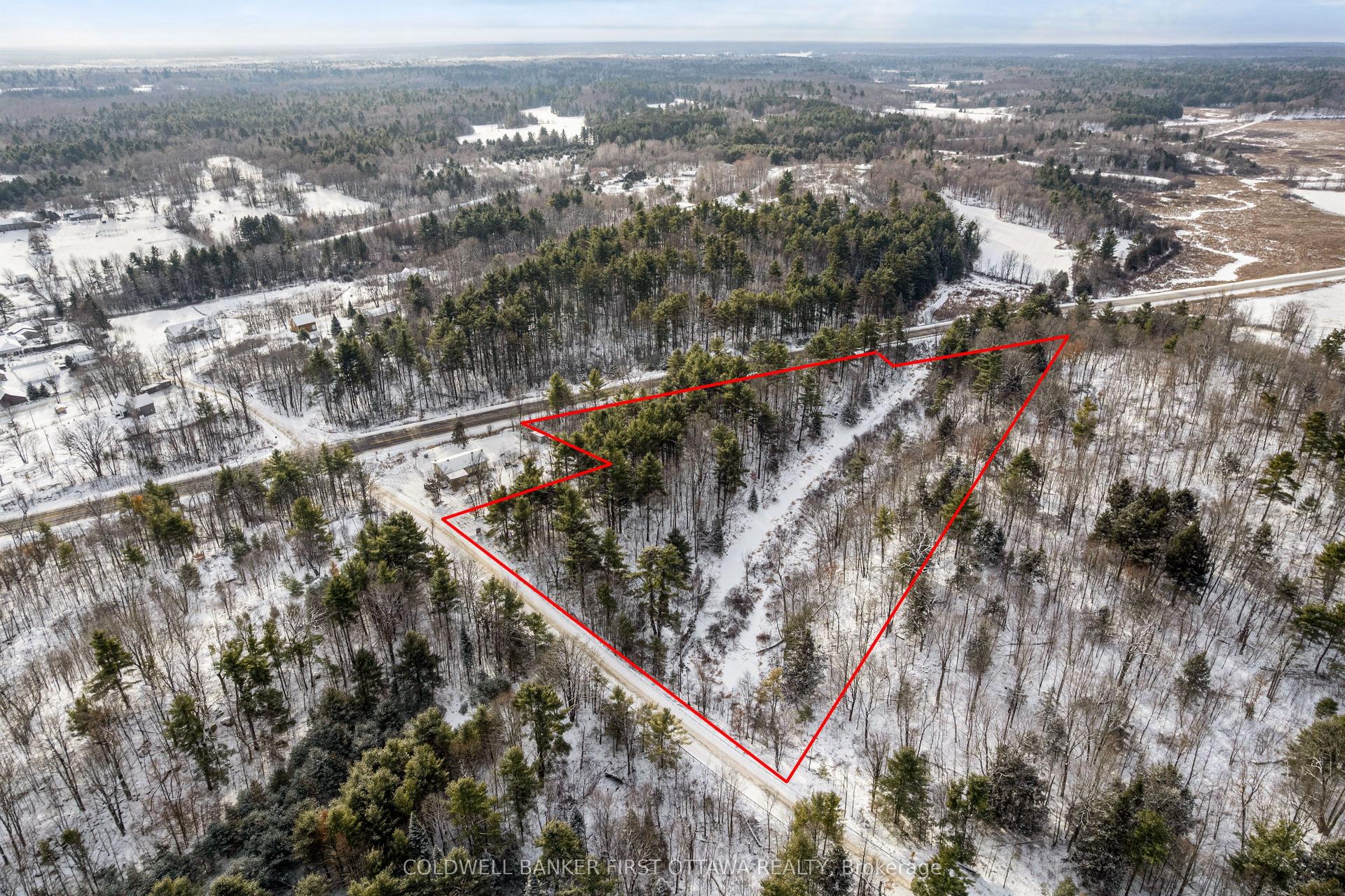 115 Doran Road — photo 1