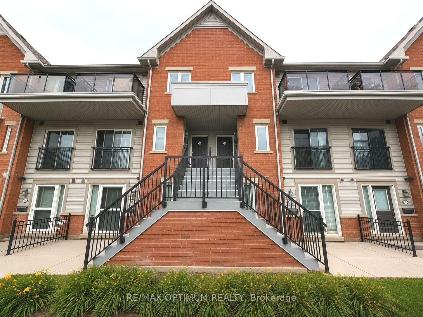 4620 Guildwood Way 17 #17, Mississauga — Condo Town for sale, photo 1