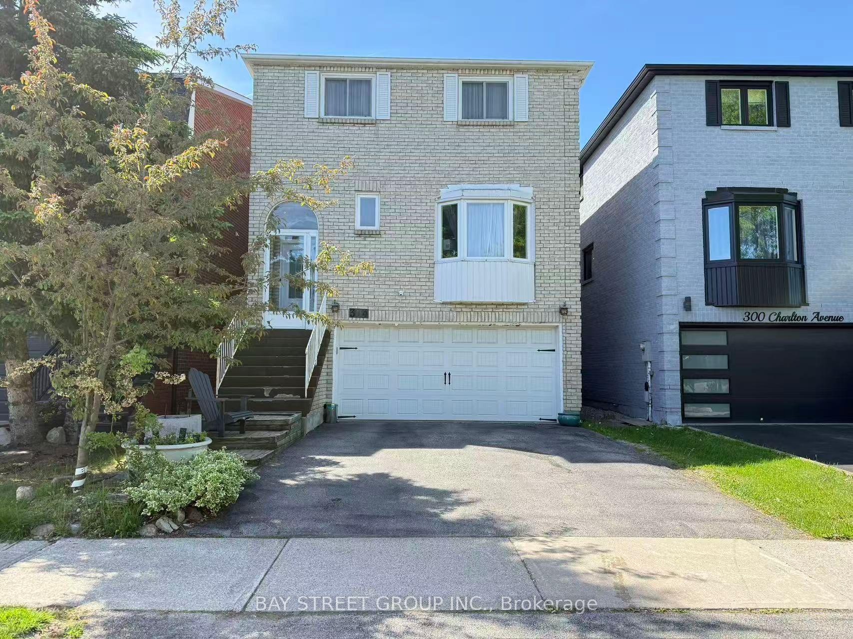 304 Charlton Avenue, Vaughan — Detached for sale, photo 1