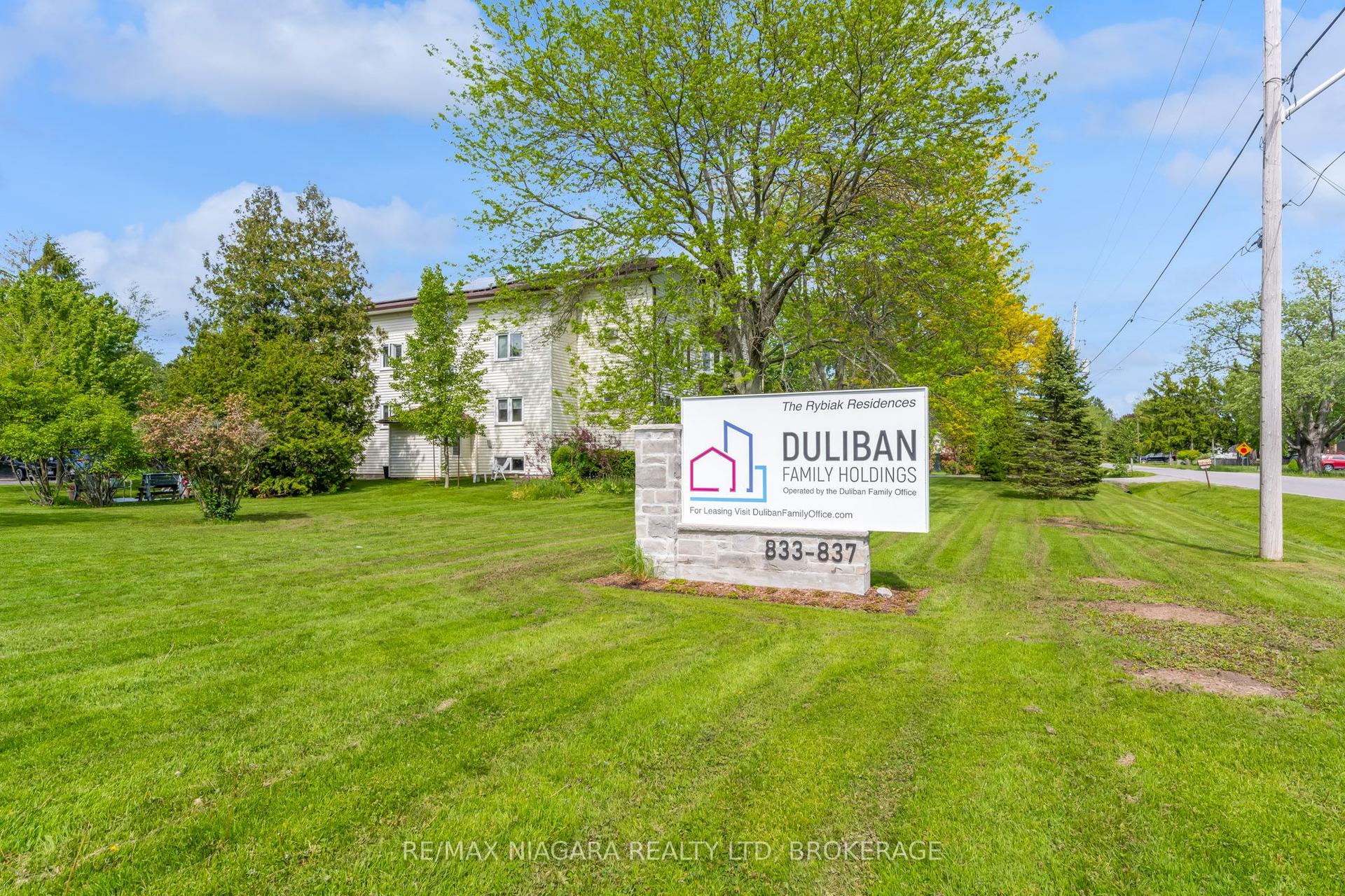 833 Foss Road 11 #11, Pelham — Multiplex for lease, photo 1