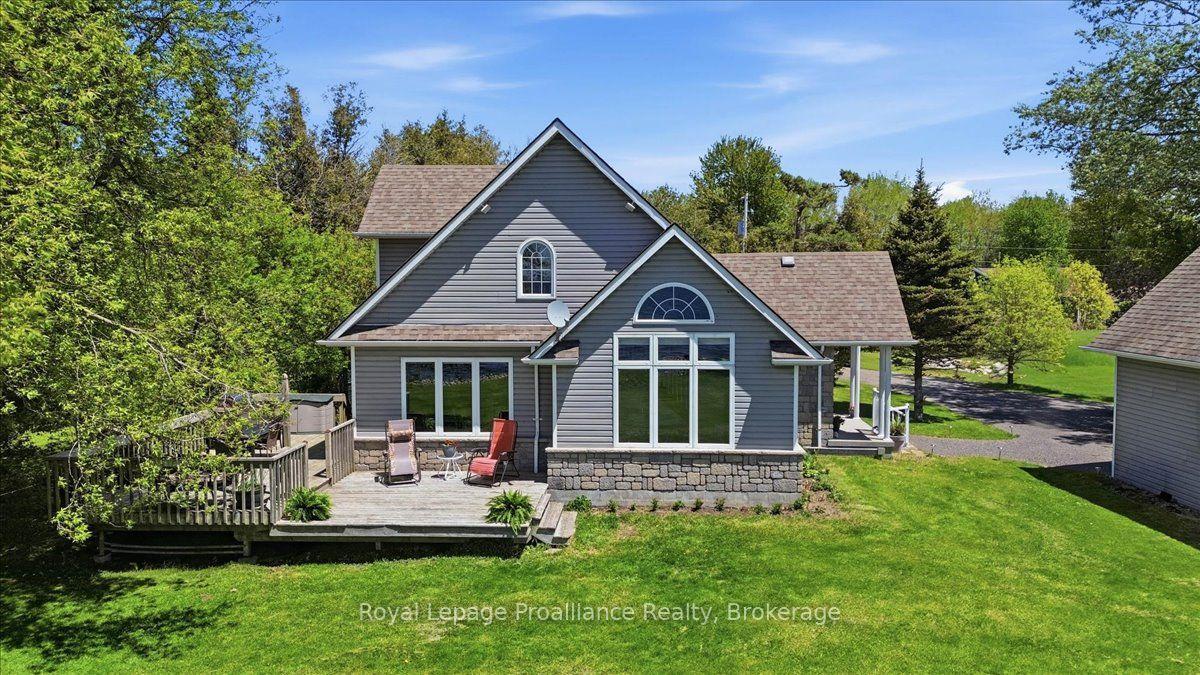 233 Parkview Road — photo 1