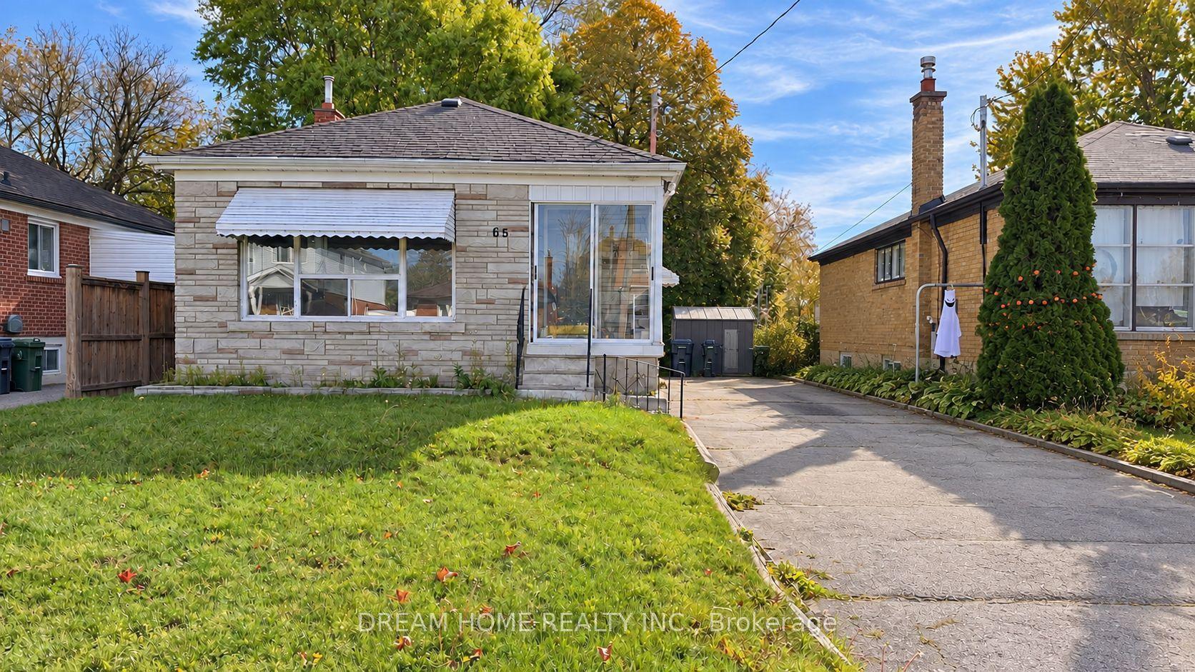 65 Miramar Crescent Main #Main, Toronto — Detached for lease, photo 1