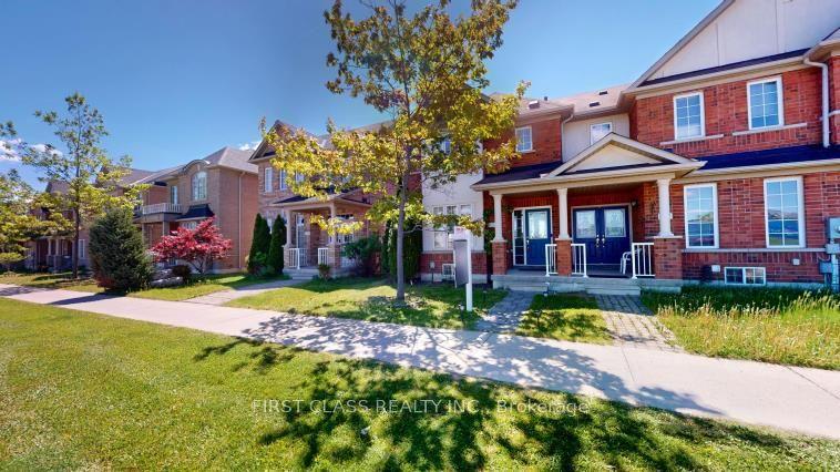 570 Hoover Park Drive — photo 1