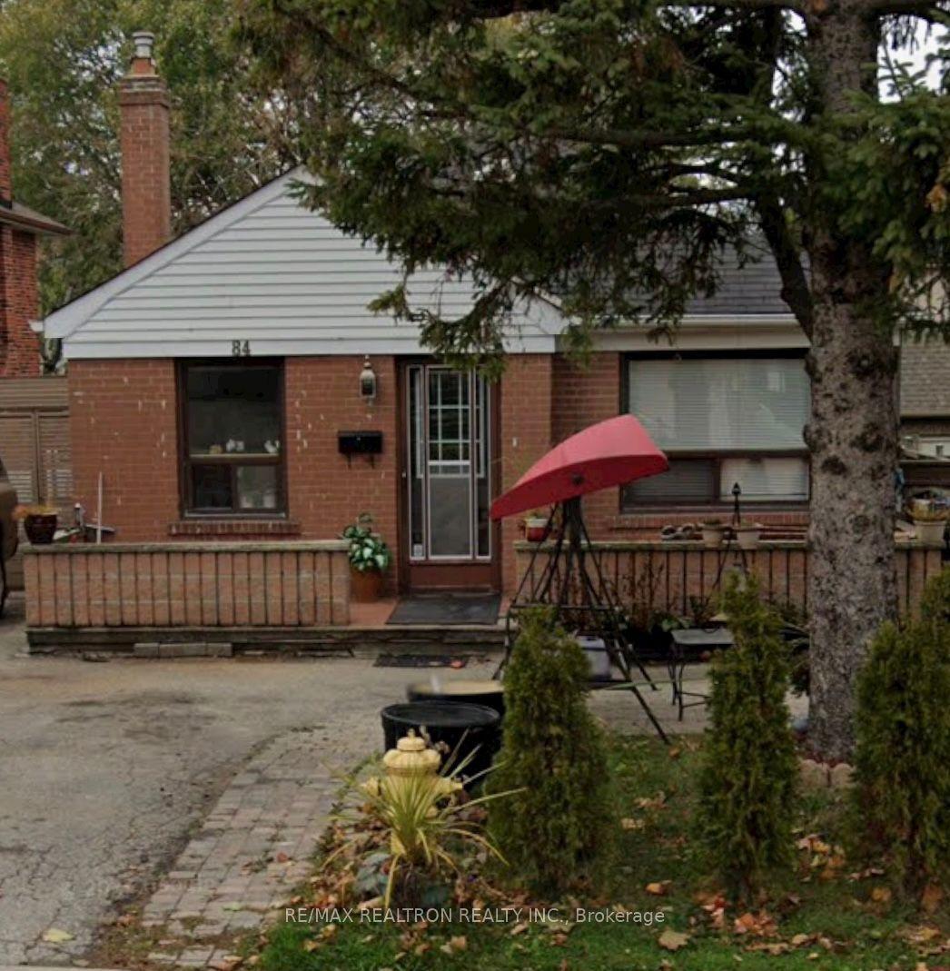 84 Ranee Avenue, Toronto — Detached for sale, photo 1