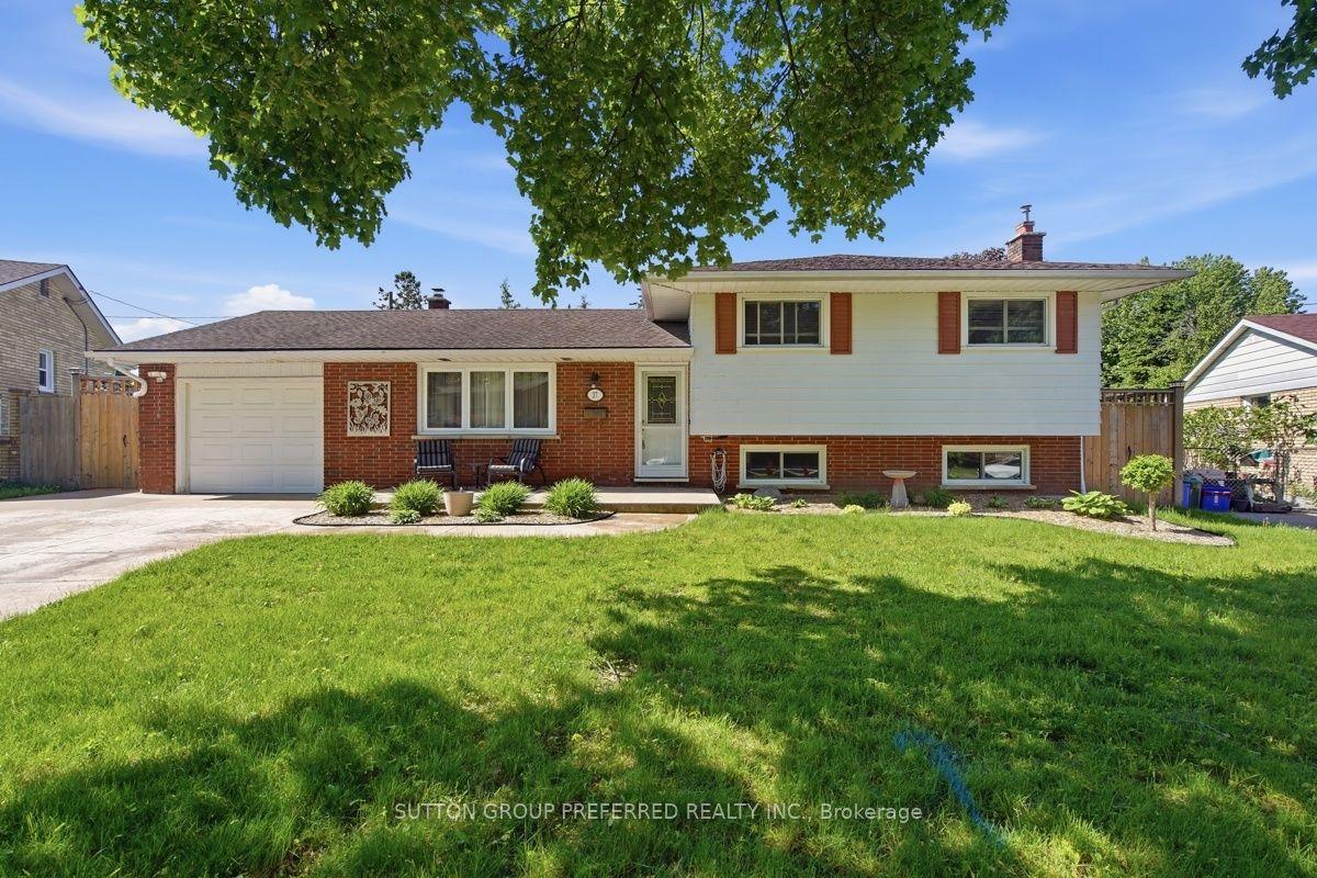 27 Stormont Drive — photo 1
